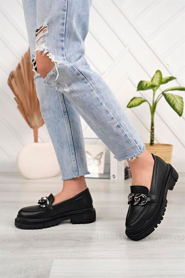 Aymood Kadın Siyah Zincirli Kalın Taban Loafer Makosen Ayakkabı