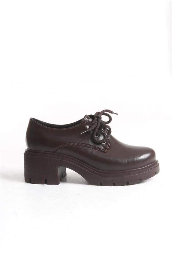 K-707 Kahve Kırışık Rugan Yüksek Tabanlı Bağcıklı  Loafer Ayakkabı