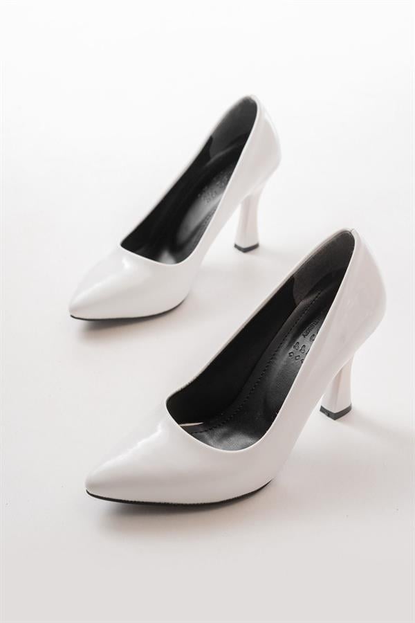 ST-001 Beyaz Rugan Günlük 9 Cm Topuklu Bayan Stiletto Ayakkabı