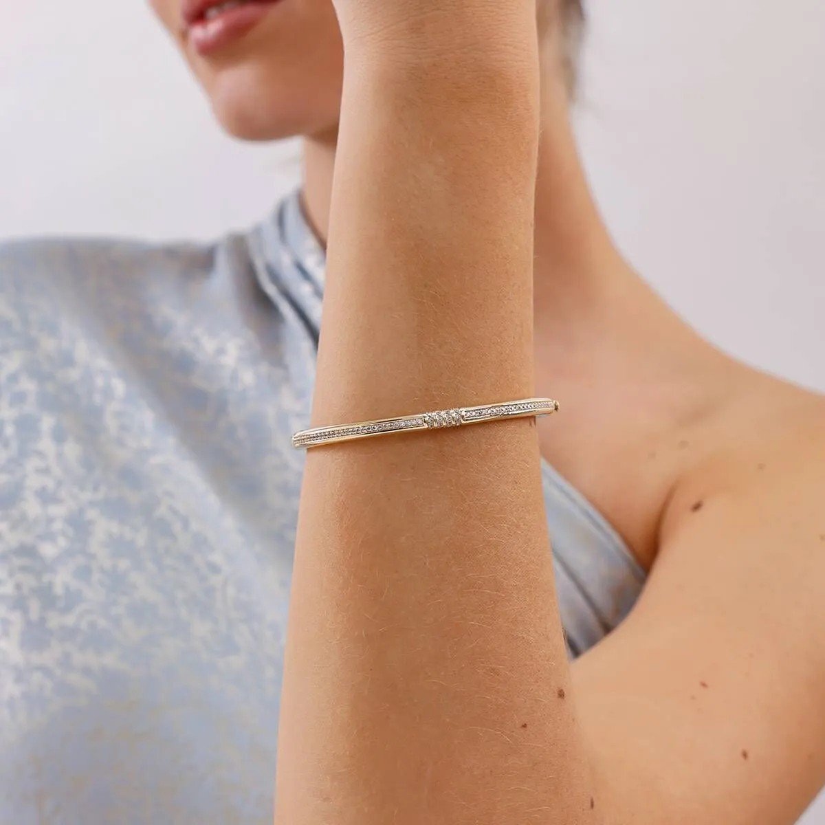 Regold Şerit Taşlı Kelepçe