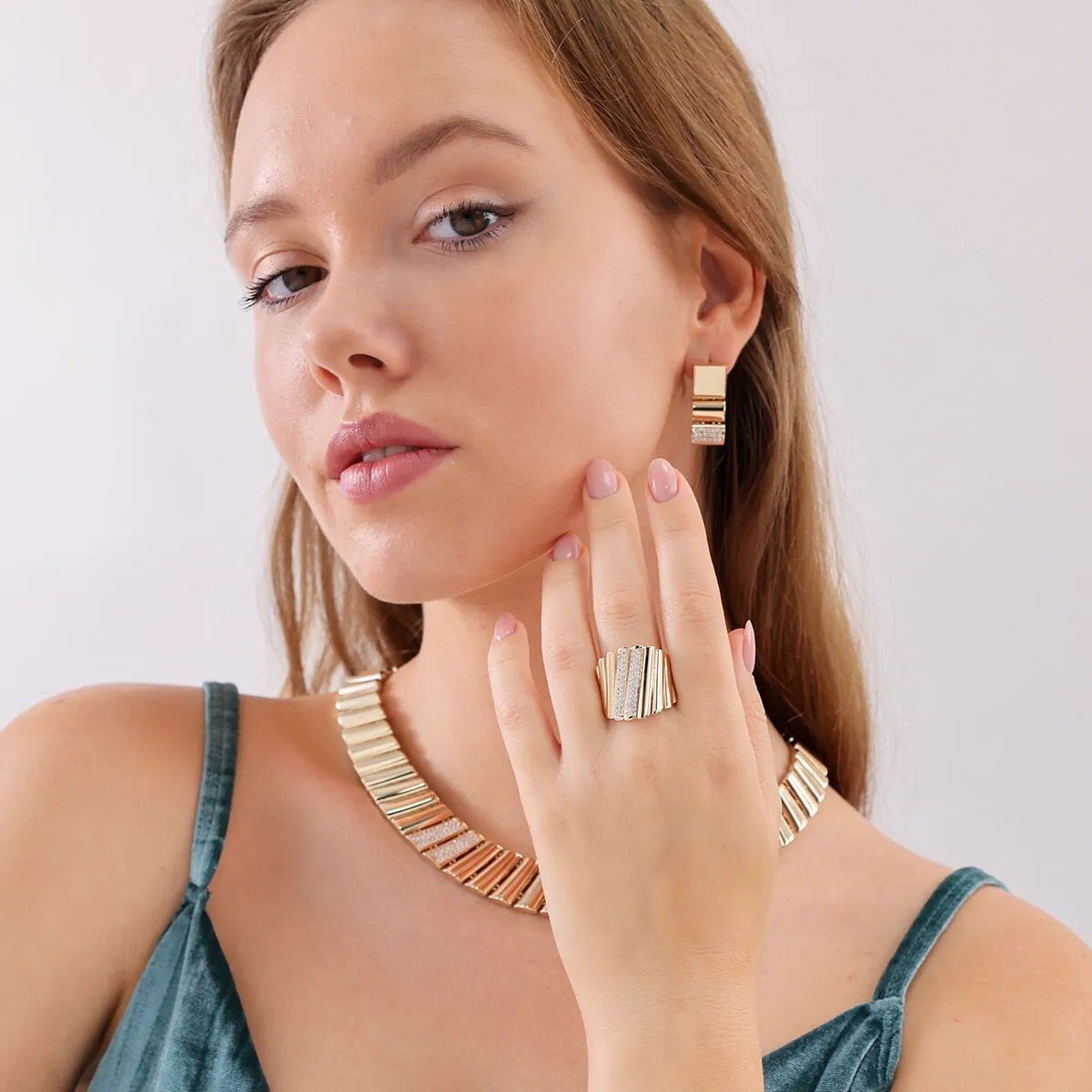 Regold Taş Detaylı Silindir 4'lü Set