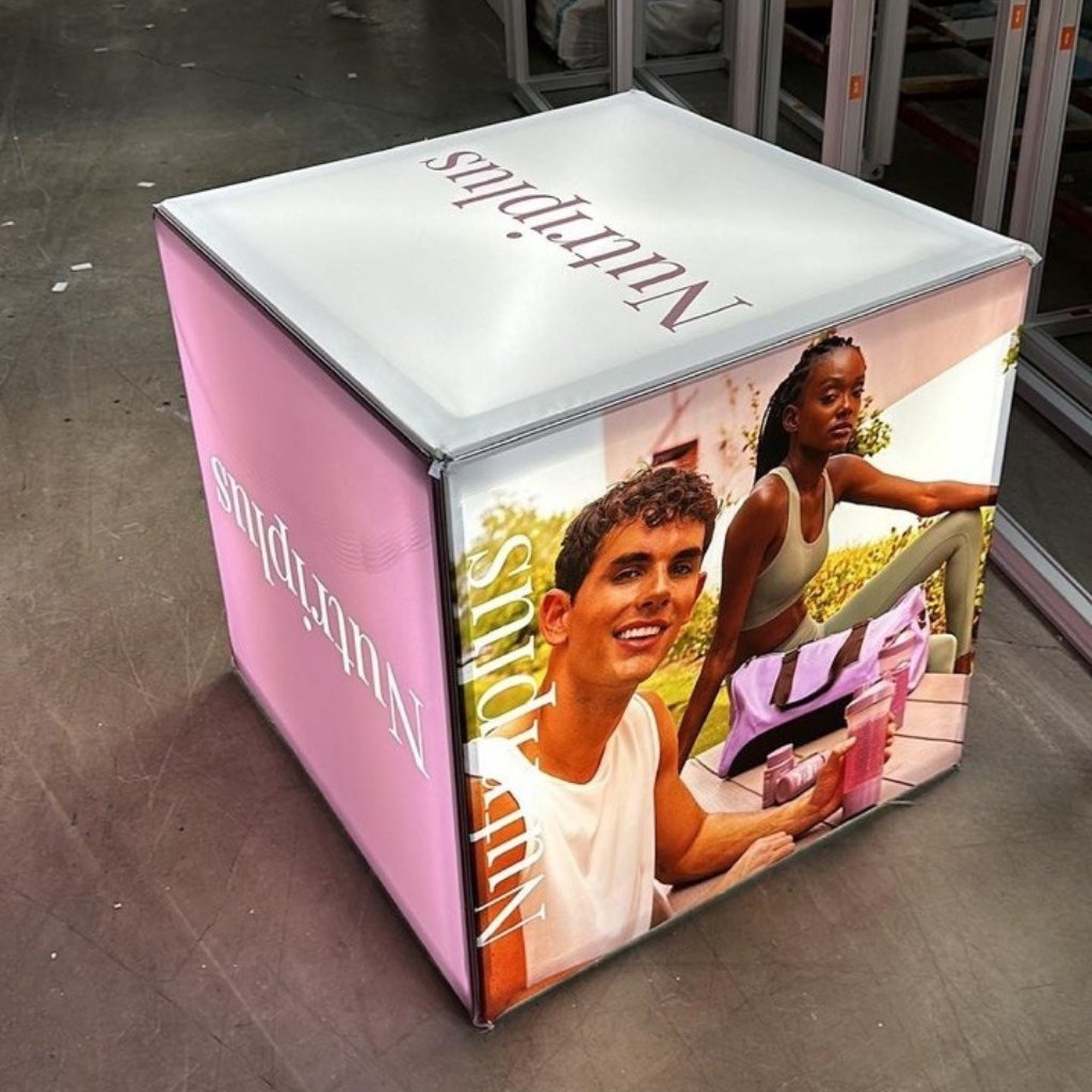 50×50×250 CM KÜP LIGHTBOX TOTEM
