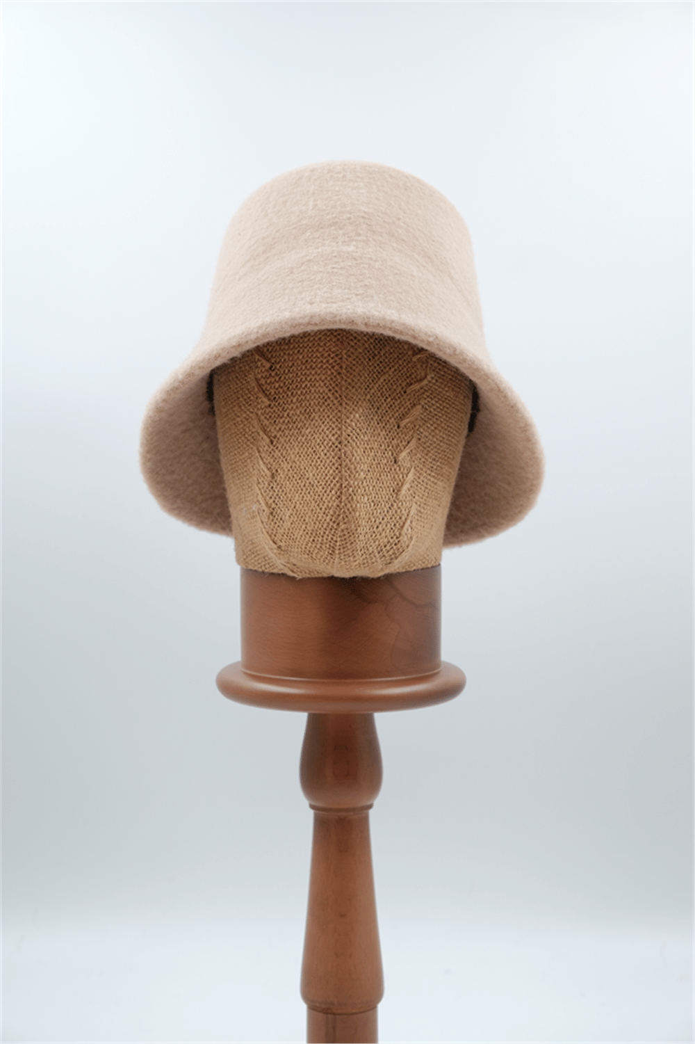 CMFW25-36 LÜXS ANGORA BALIKÇI BEJ
