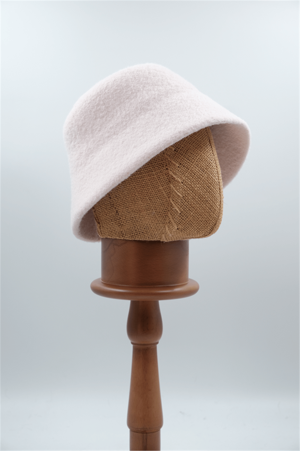 CMFW25-36 LÜXS ANGORA BALIKÇI PUDRA