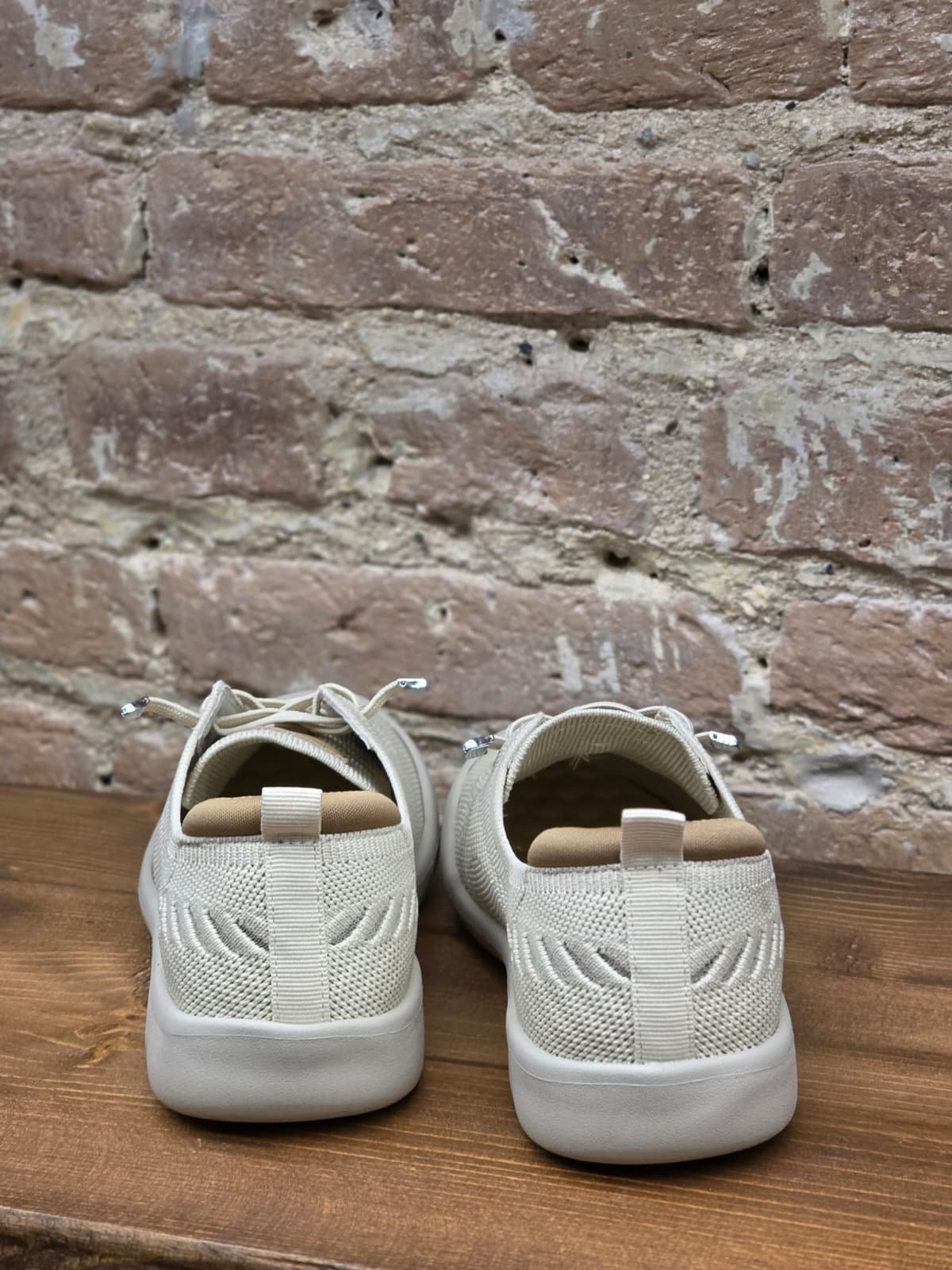 AeroFlex Faylon Sneaker – Krem