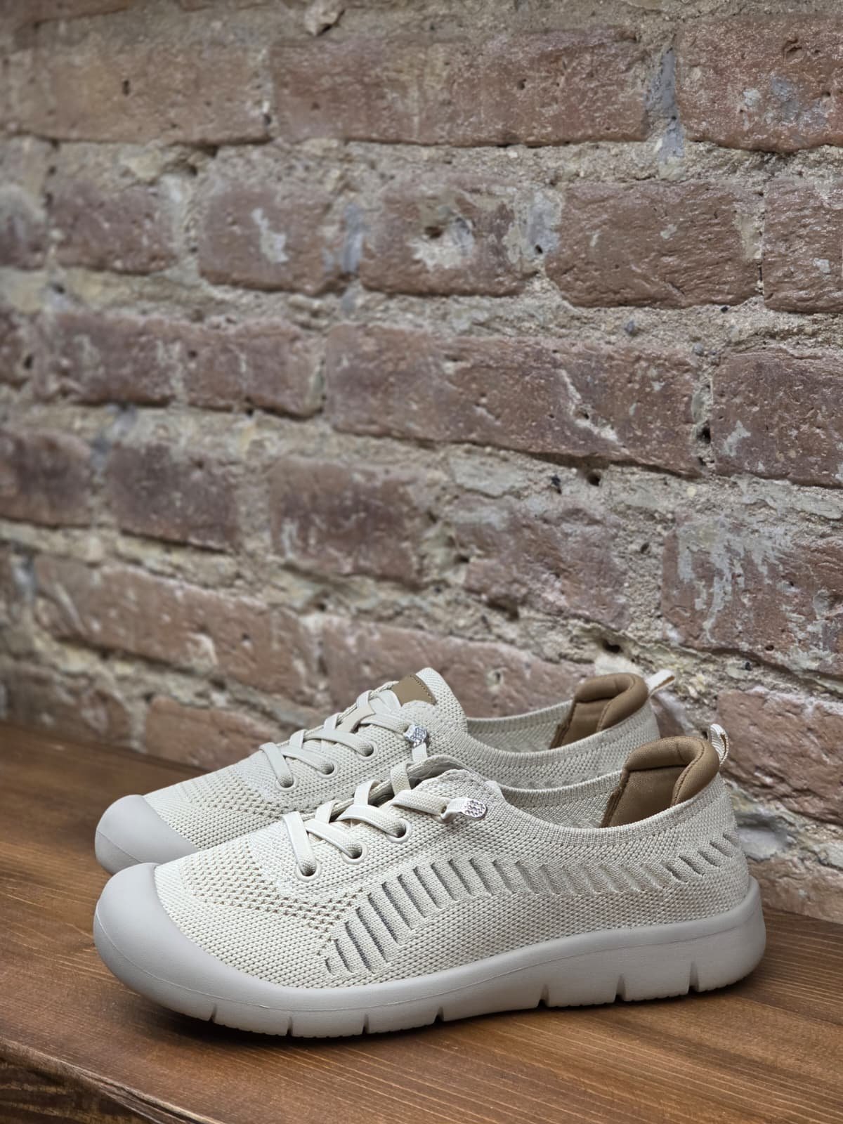 AeroFlex Faylon Sneaker – Krem