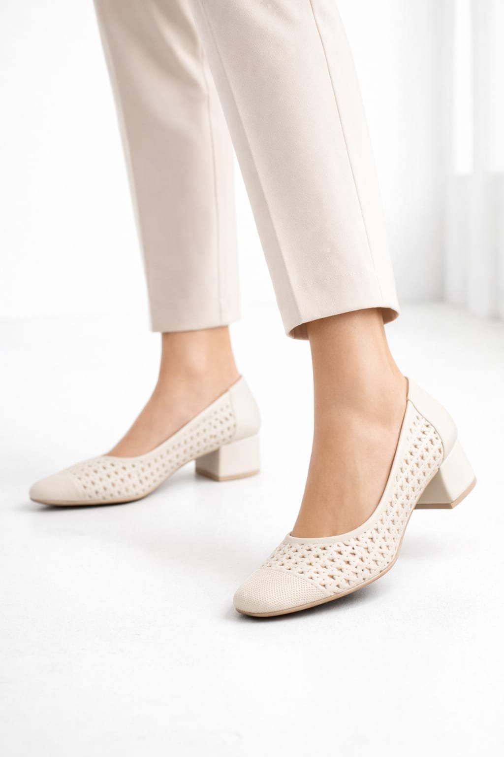 Krem Örme Blok Topuklu