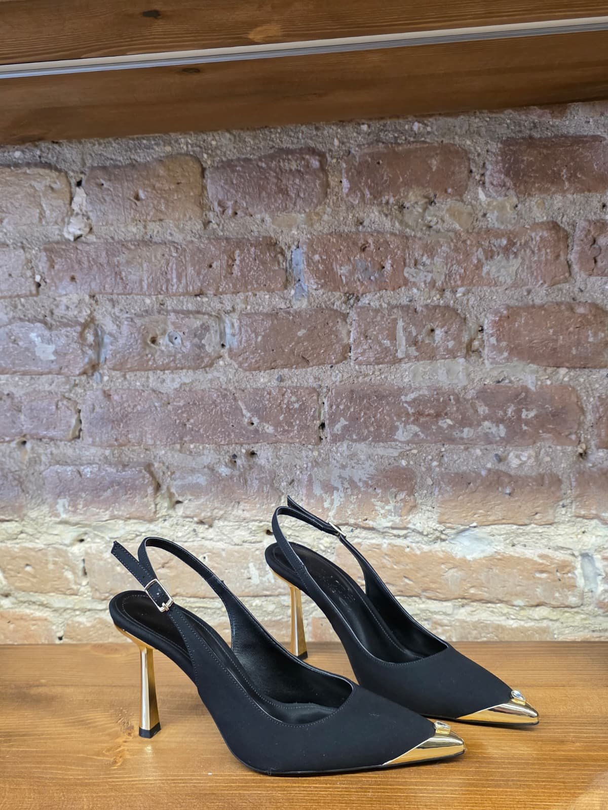 Noire Gold Slingback Stiletto