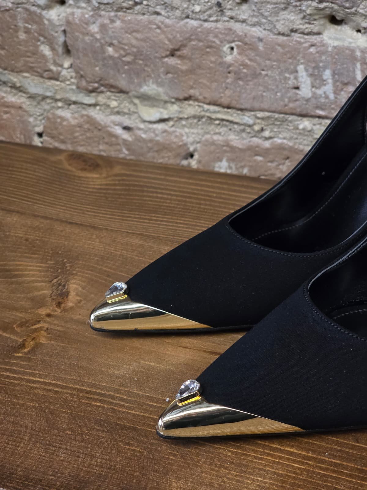 Noire Gold Slingback Stiletto