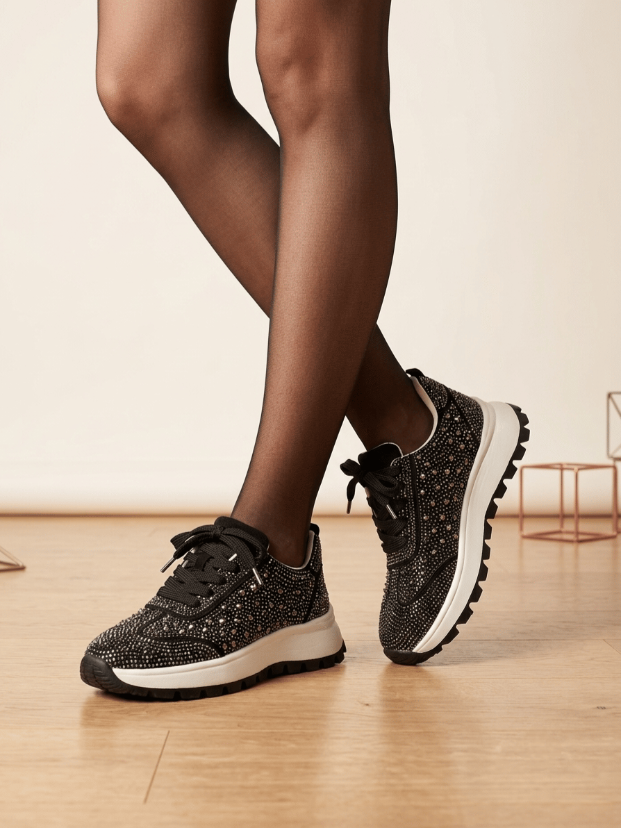 Taş İşlemeli Siyah Hafif Rahat Sneaker
