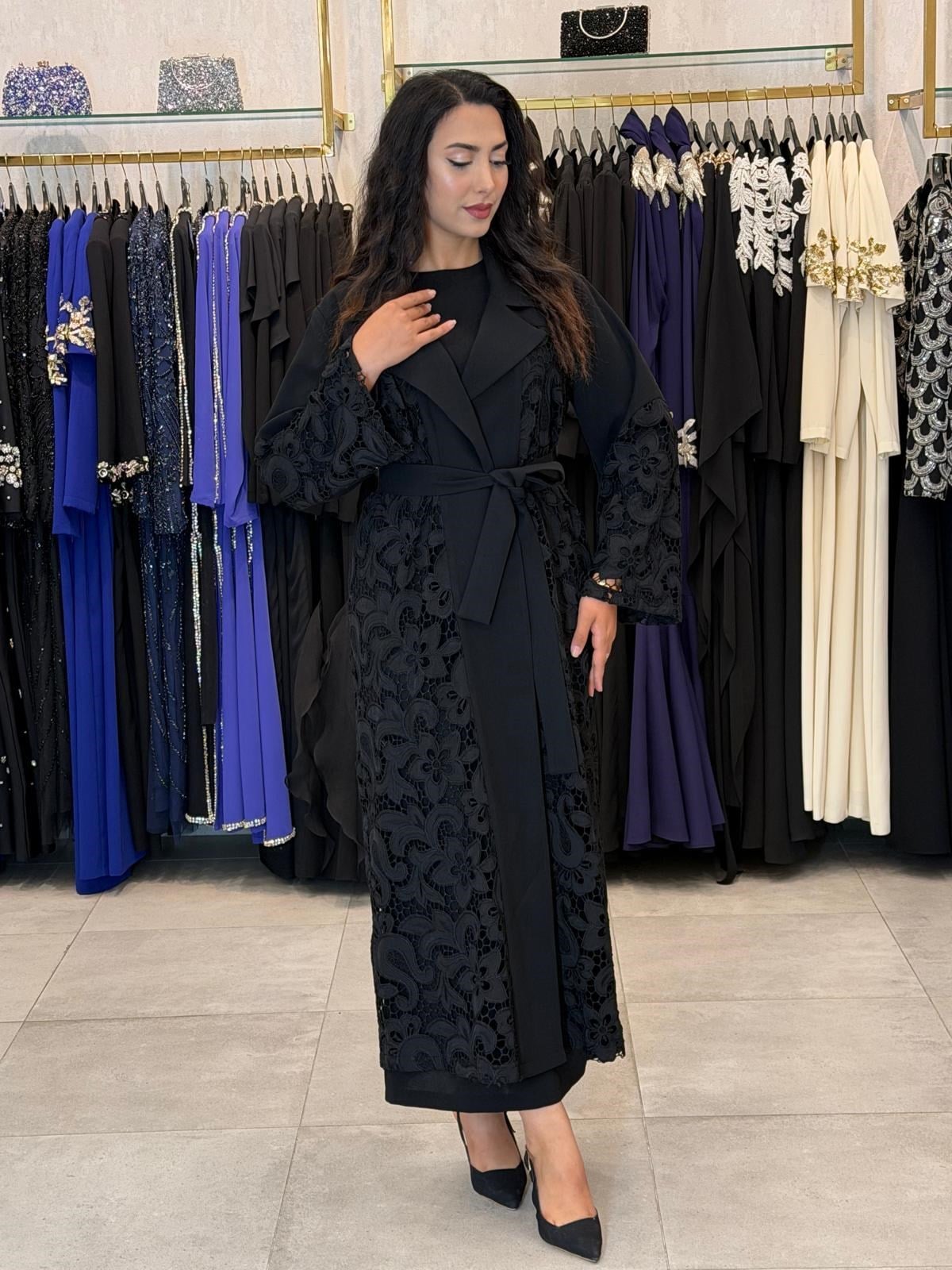 Dantel Abaya
