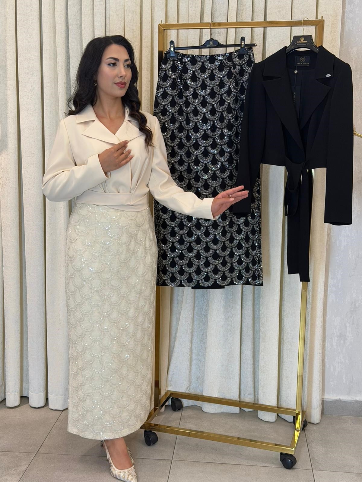 Jamila Sarah Payet İşlemeli Etek Ceket Takım 