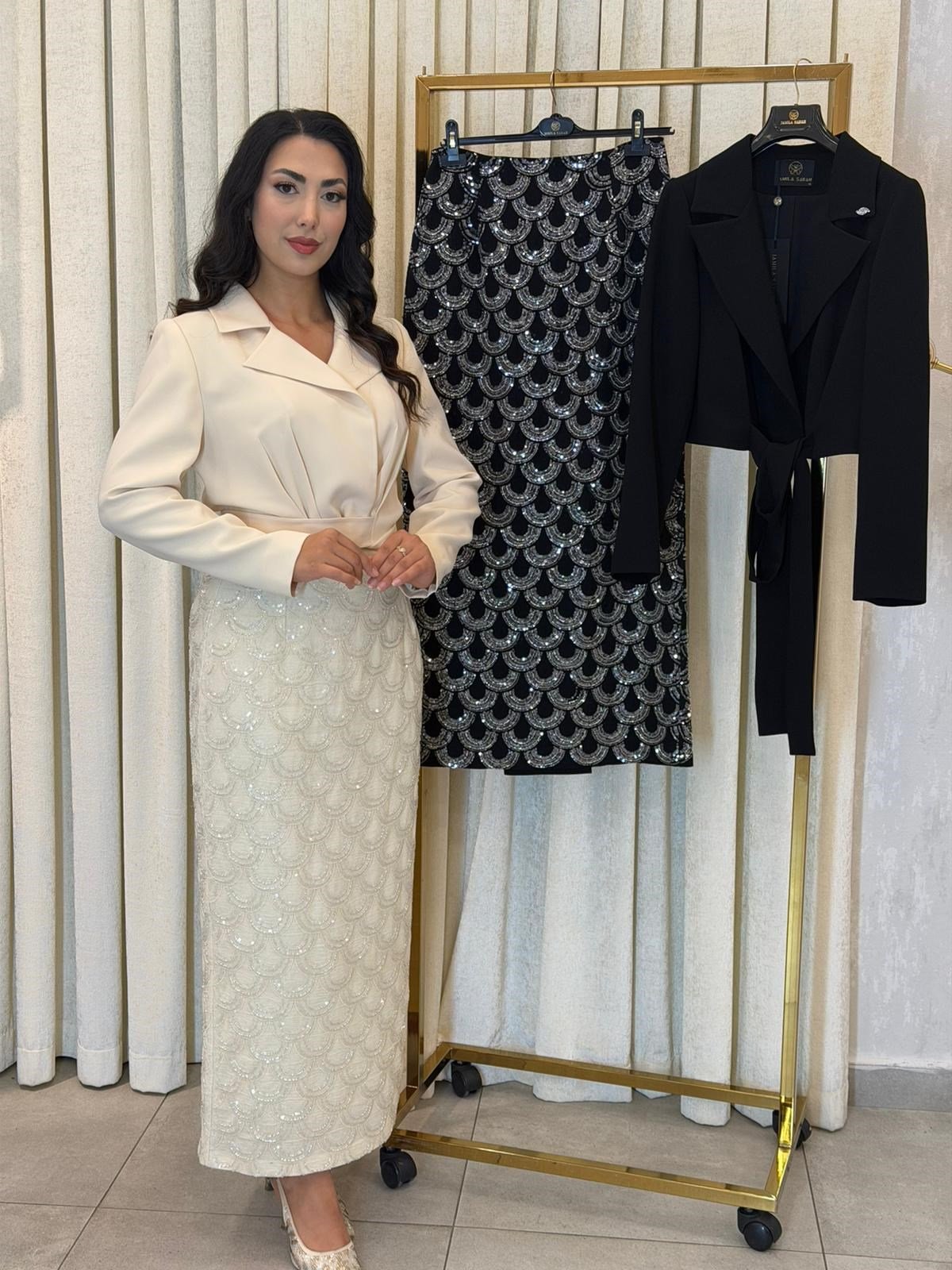 Jamila Sarah Payet İşlemeli Etek Ceket Takım 