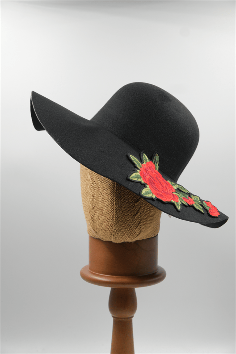GÜL NAKIŞLI MAXİ BLACK