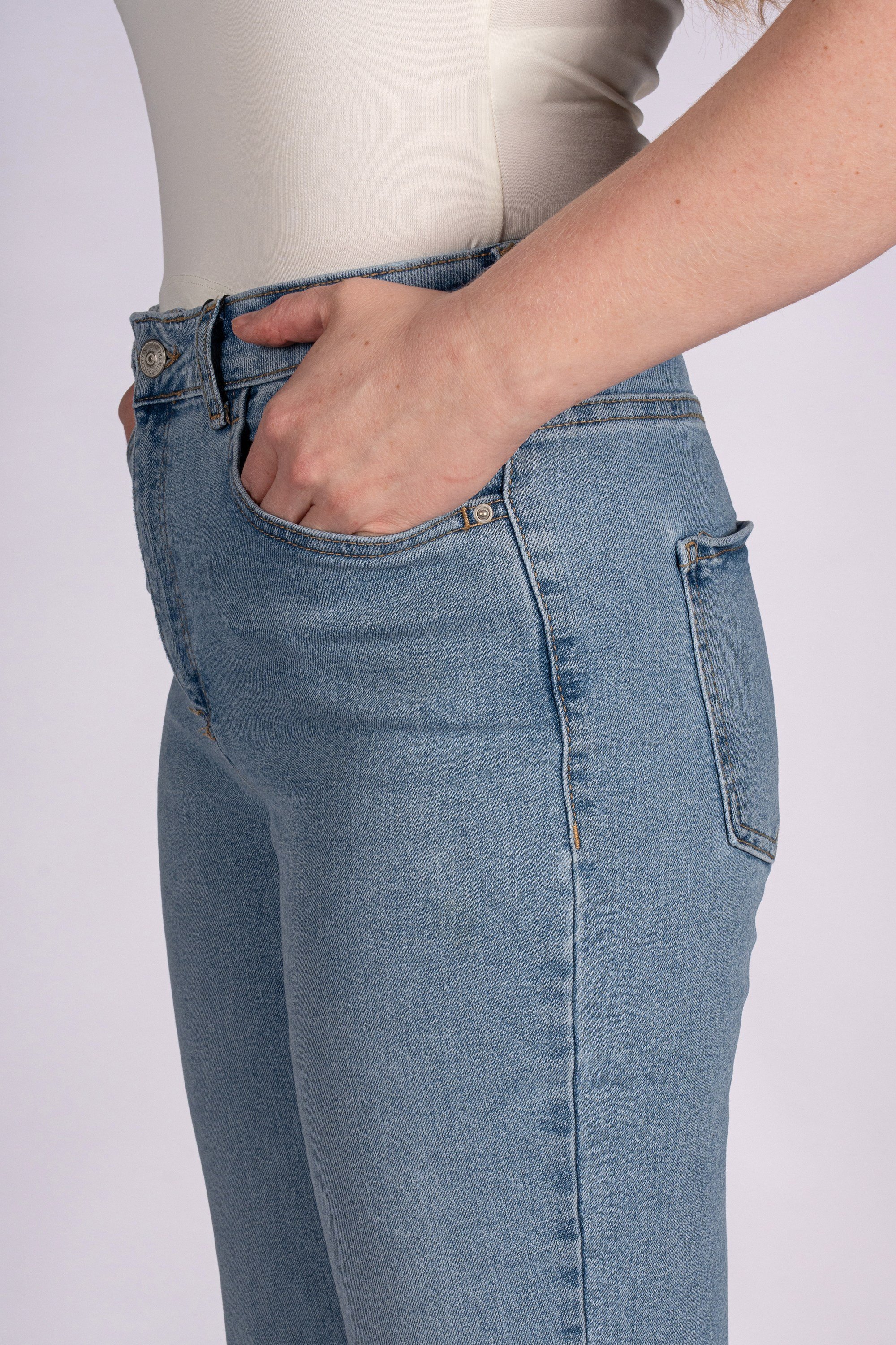 Mom Chic Yüksek Bel Mom Kalıp Açık Indigo Kadın Jean Pantolon