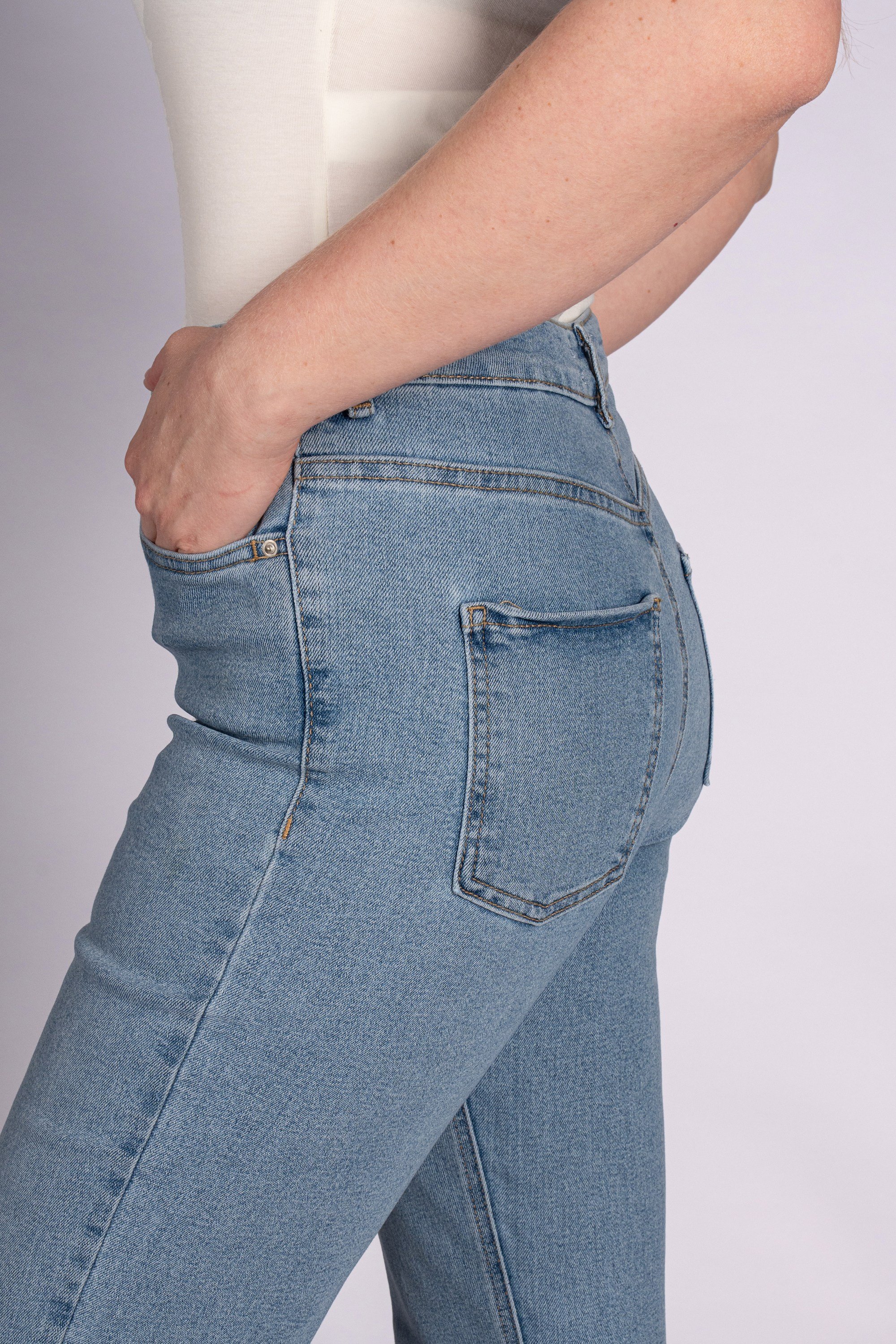 Mom Chic Yüksek Bel Mom Kalıp Açık Indigo Kadın Jean Pantolon
