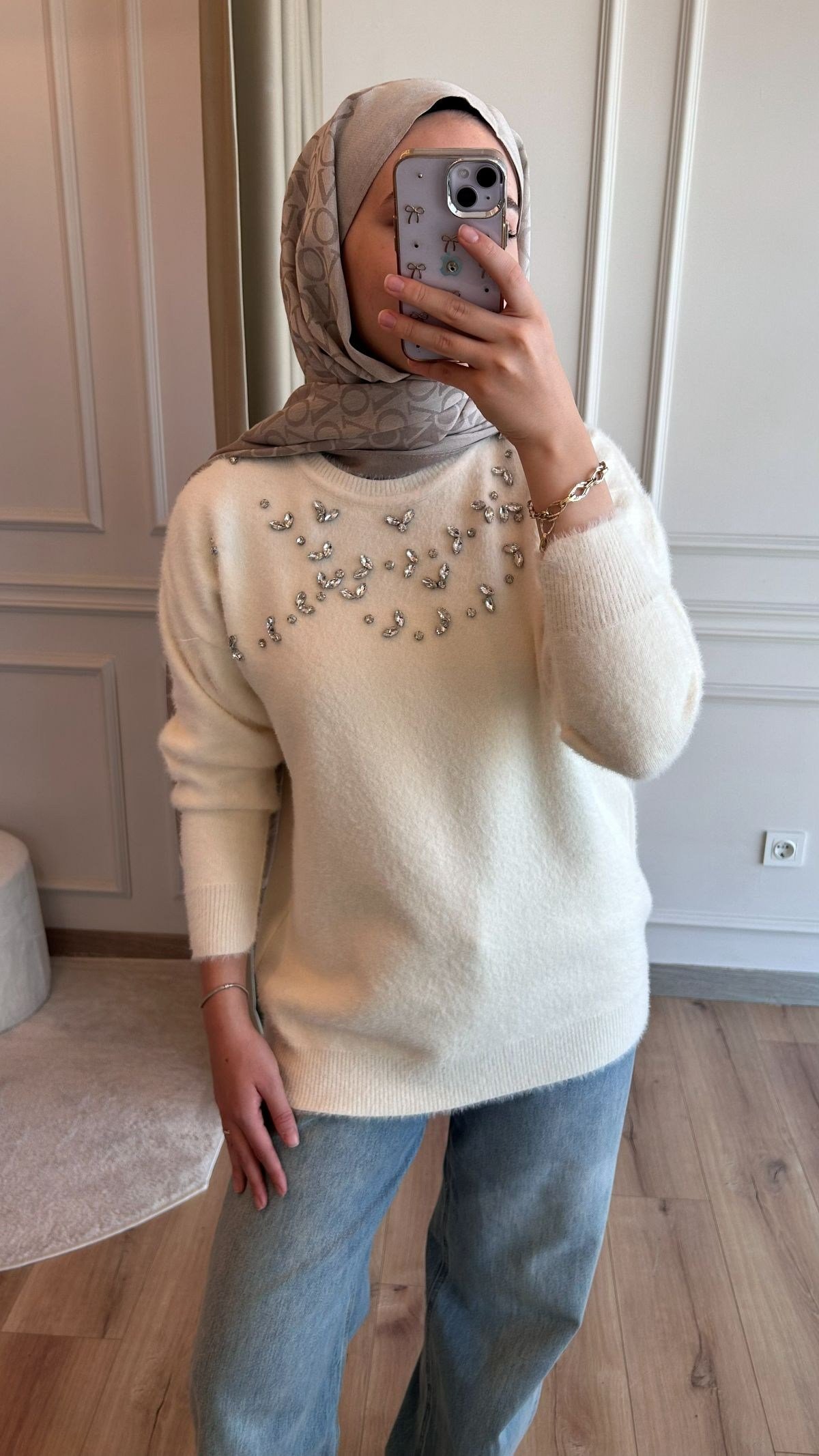 Ekru Taşlı Angora Kazak 