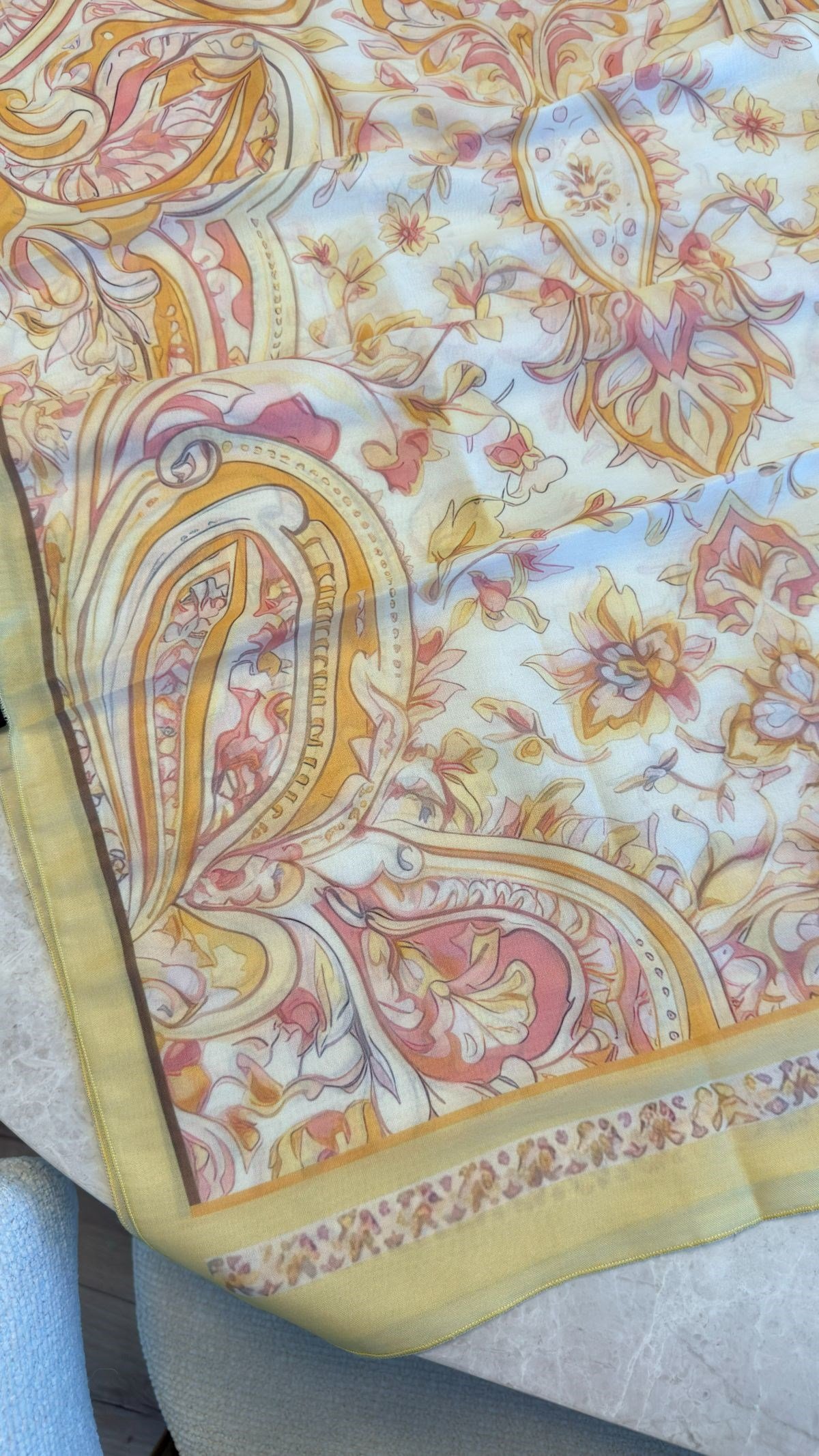 Heloria Golden Petal Şal