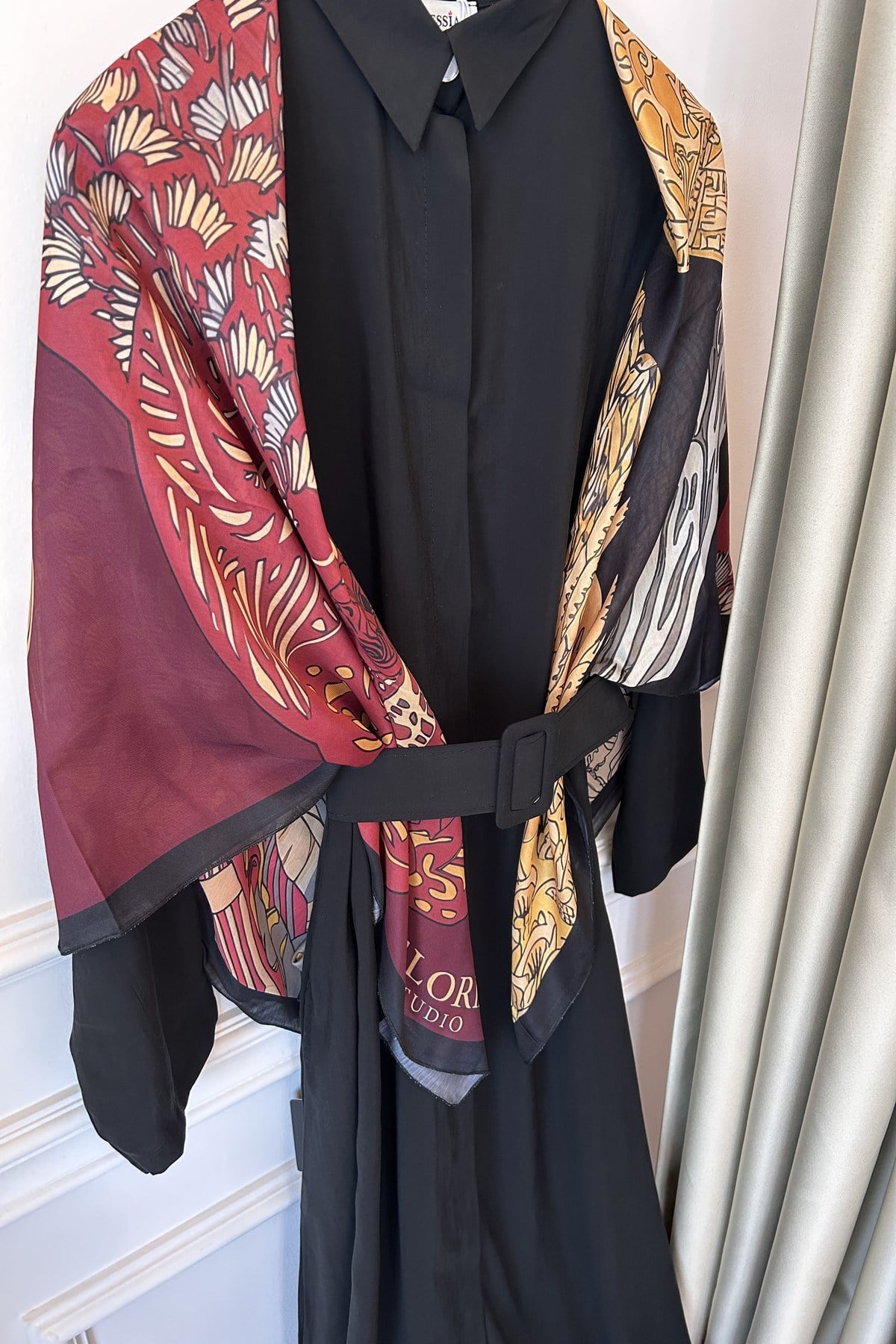 Heloria Royal Tapestry Omuz Şalı