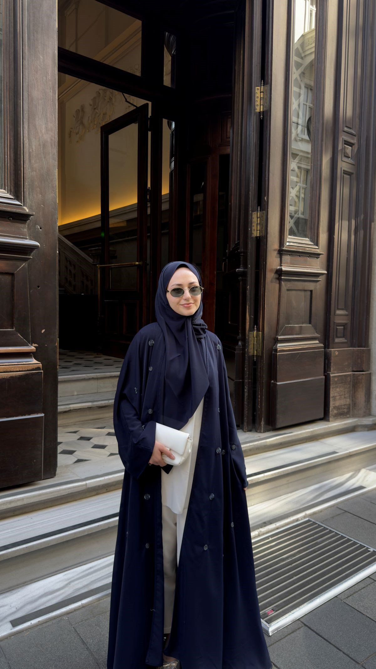 Lacivert Taş İşlemeli Abaya- Şal