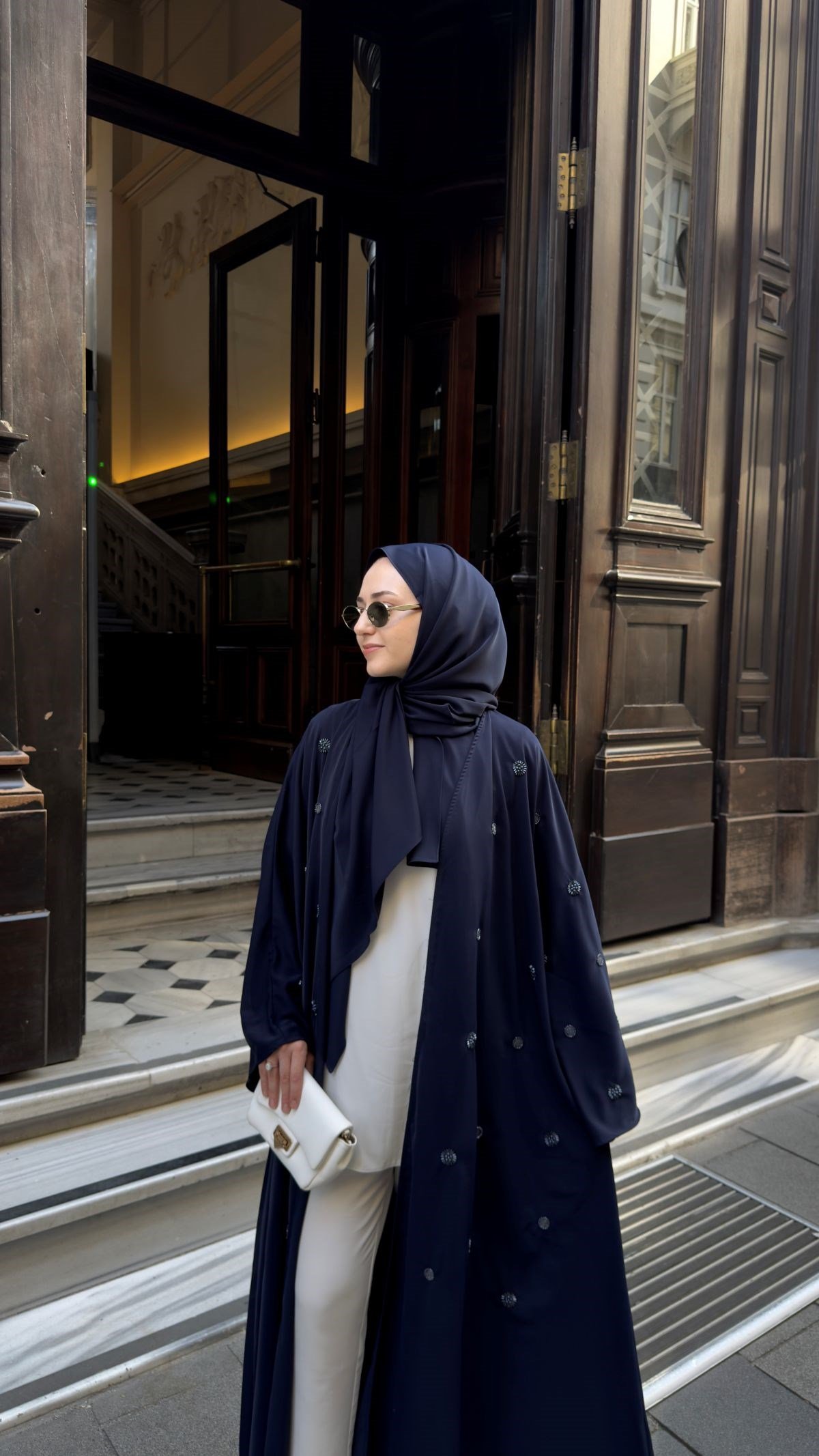 Lacivert Taş İşlemeli Abaya- Şal