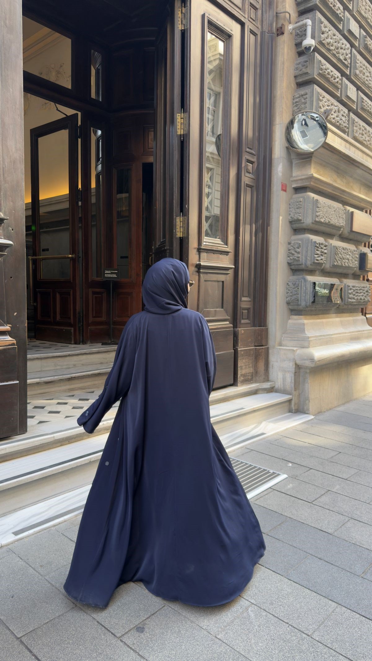 Lacivert Taş İşlemeli Abaya- Şal