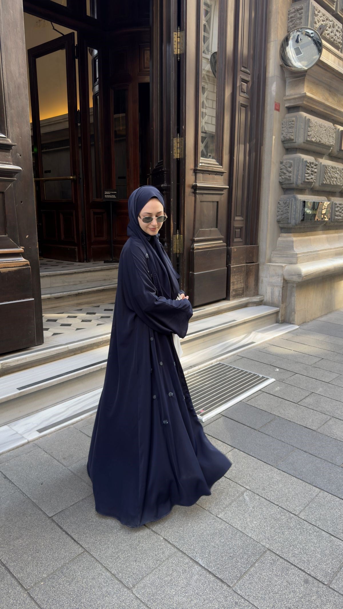 Lacivert Taş İşlemeli Abaya- Şal