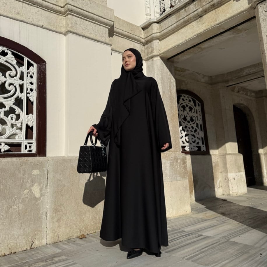 Efsun Abaya