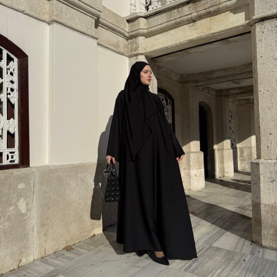 Efsun Abaya