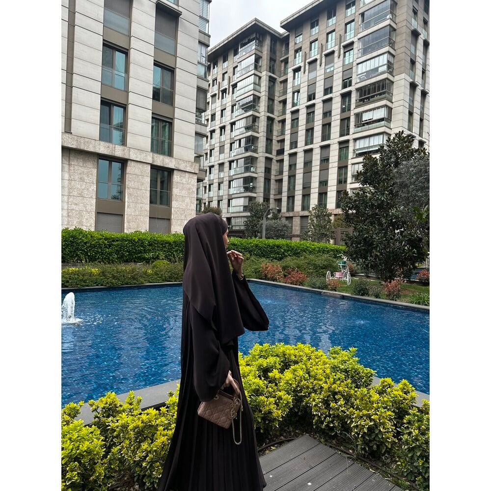Qahwa Abaya