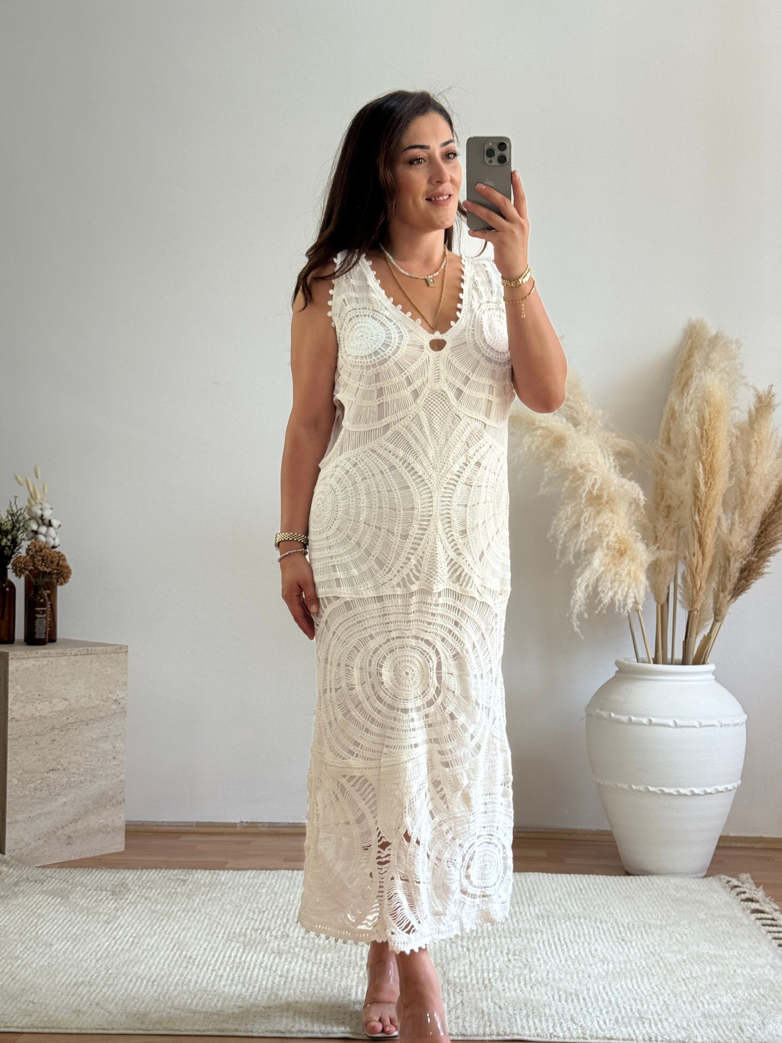Ajurlu Örgü Detaylı Maxi Elbise – Beyaz