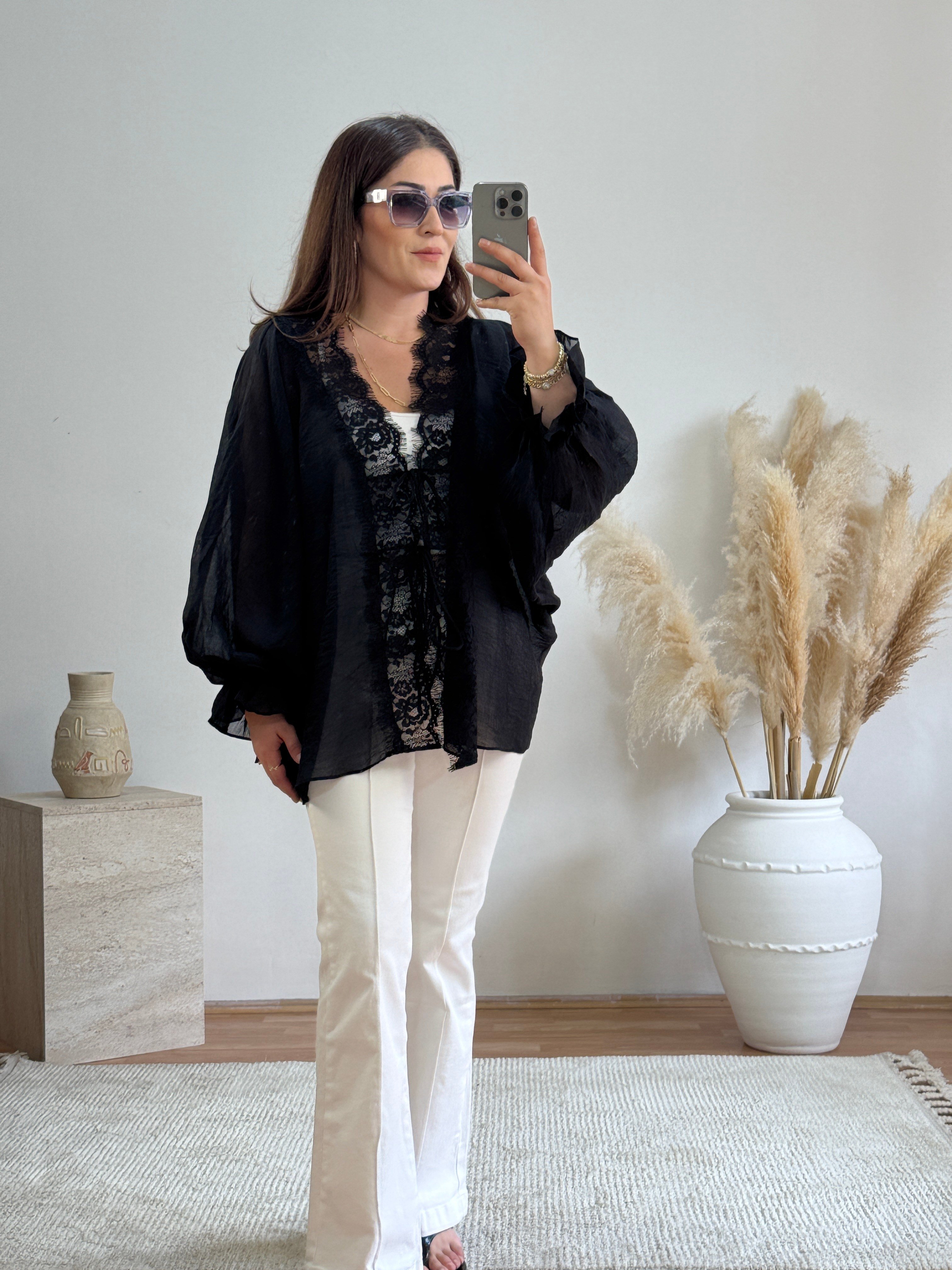 Dantel Detaylı Bağlamalı Kimono – Siyah