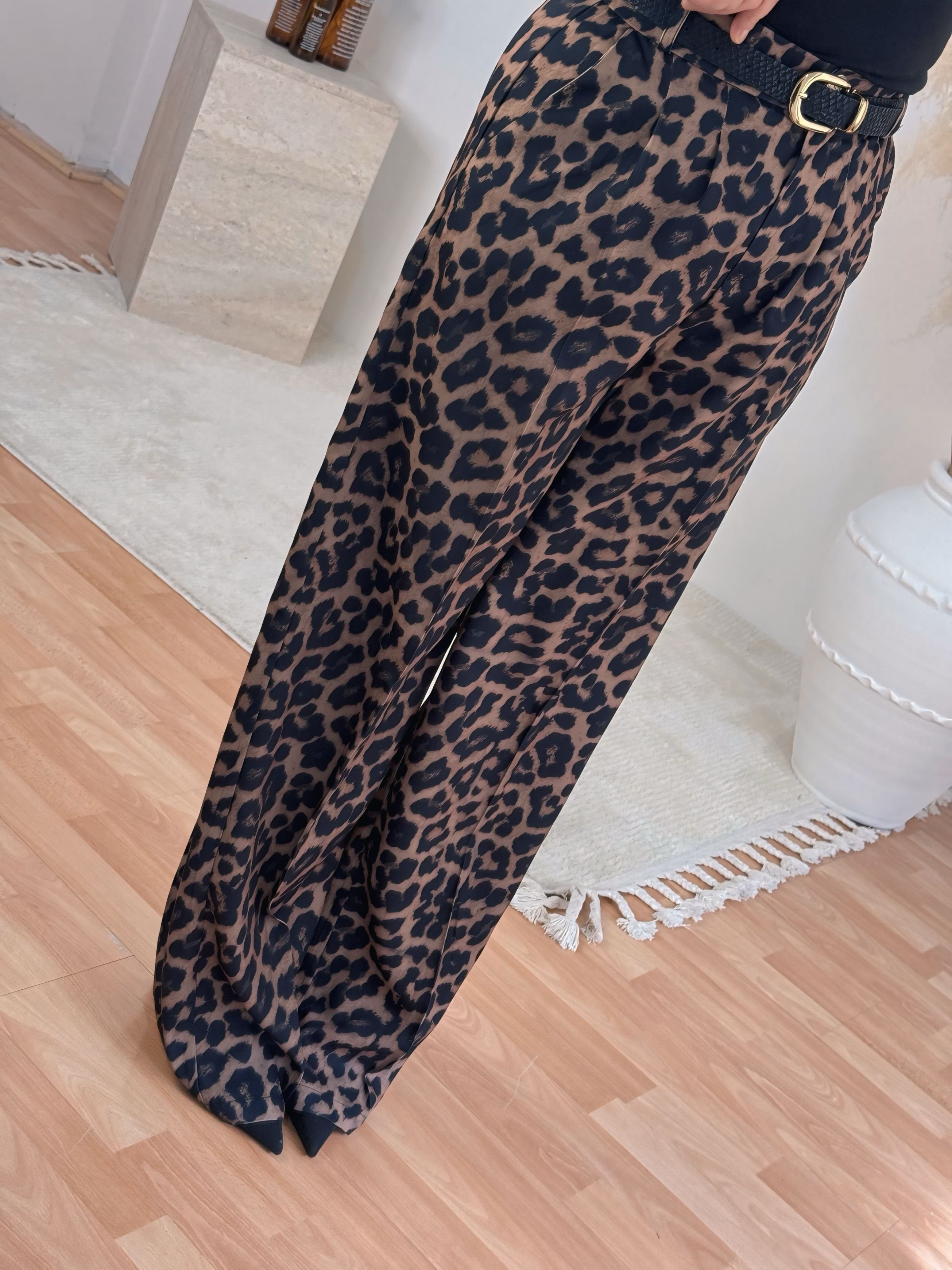 Leopar Desenli Kemerli Pantolon