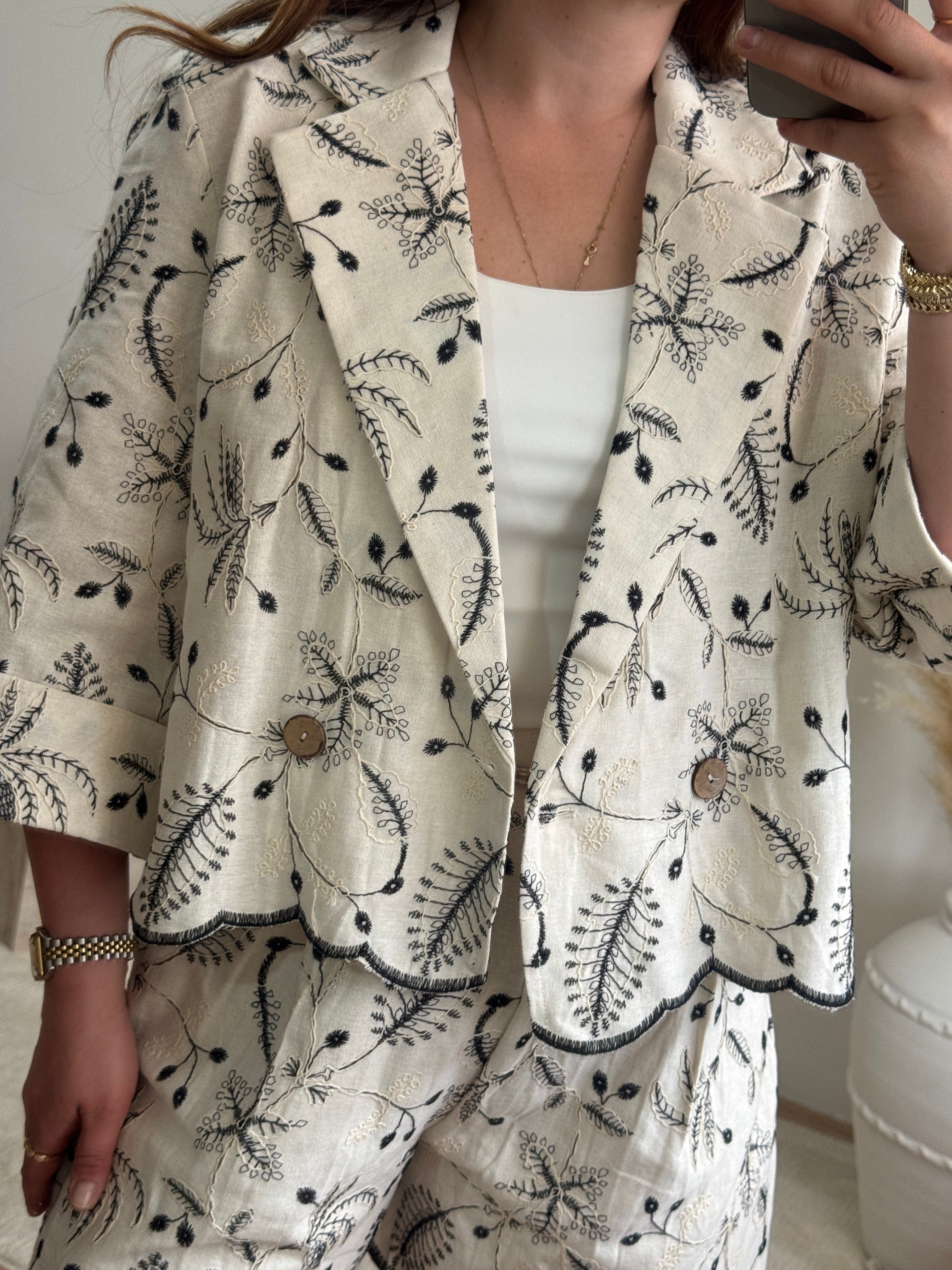 Nakış Detay Blazer Ceket Bej