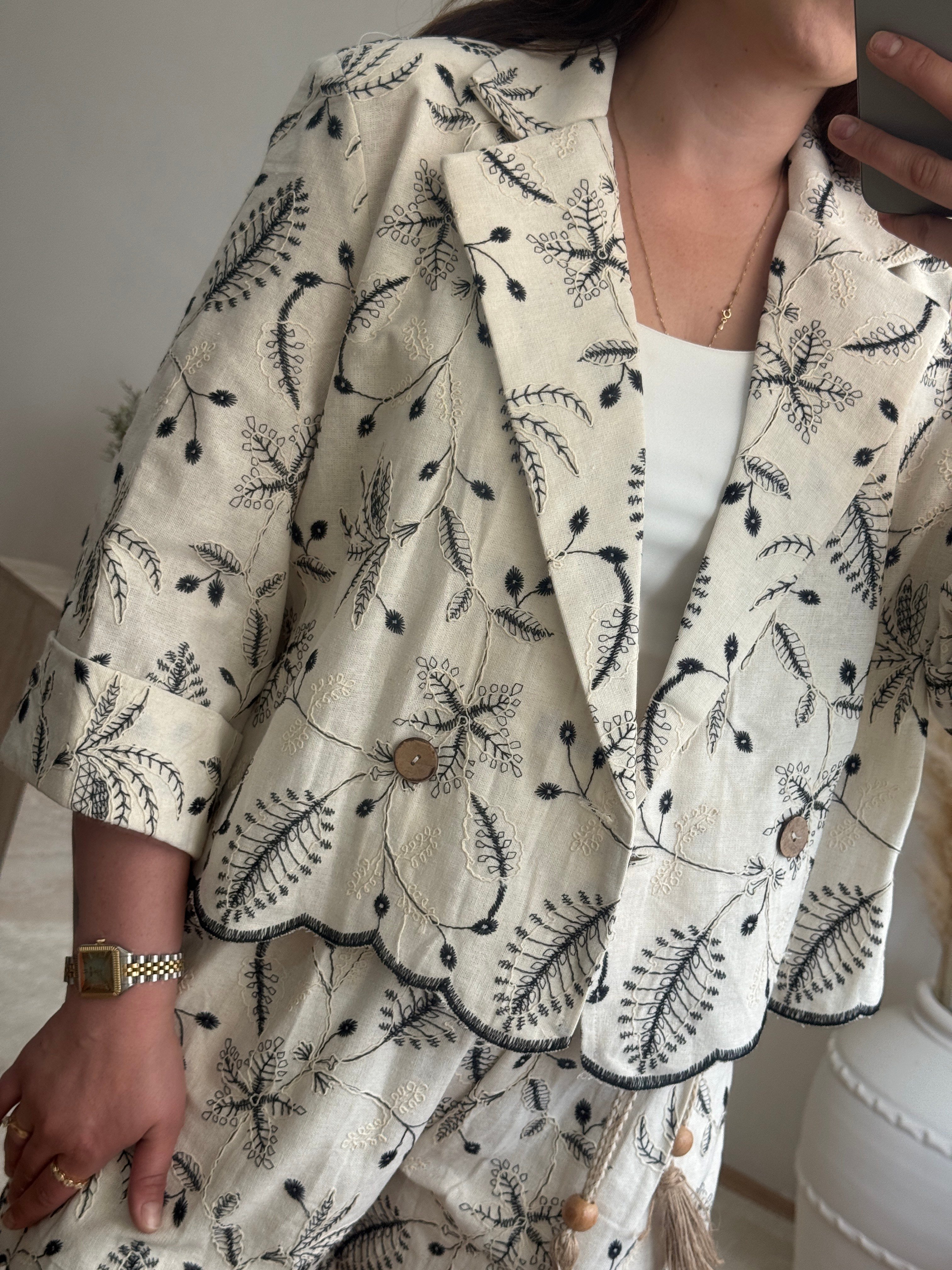 Nakış Detay Blazer Ceket Bej