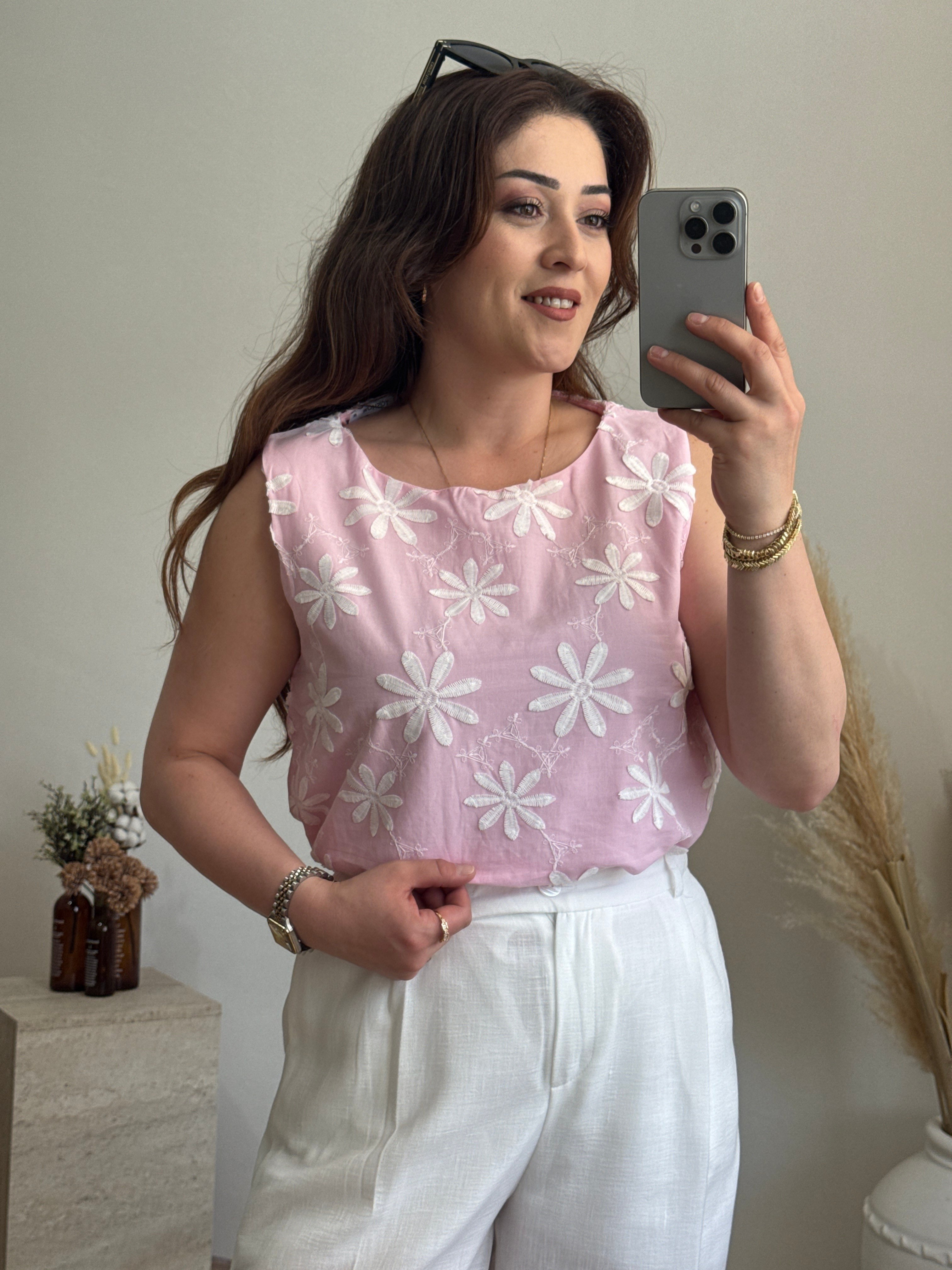 Papatya Nakış Detay Bluz-Pembe