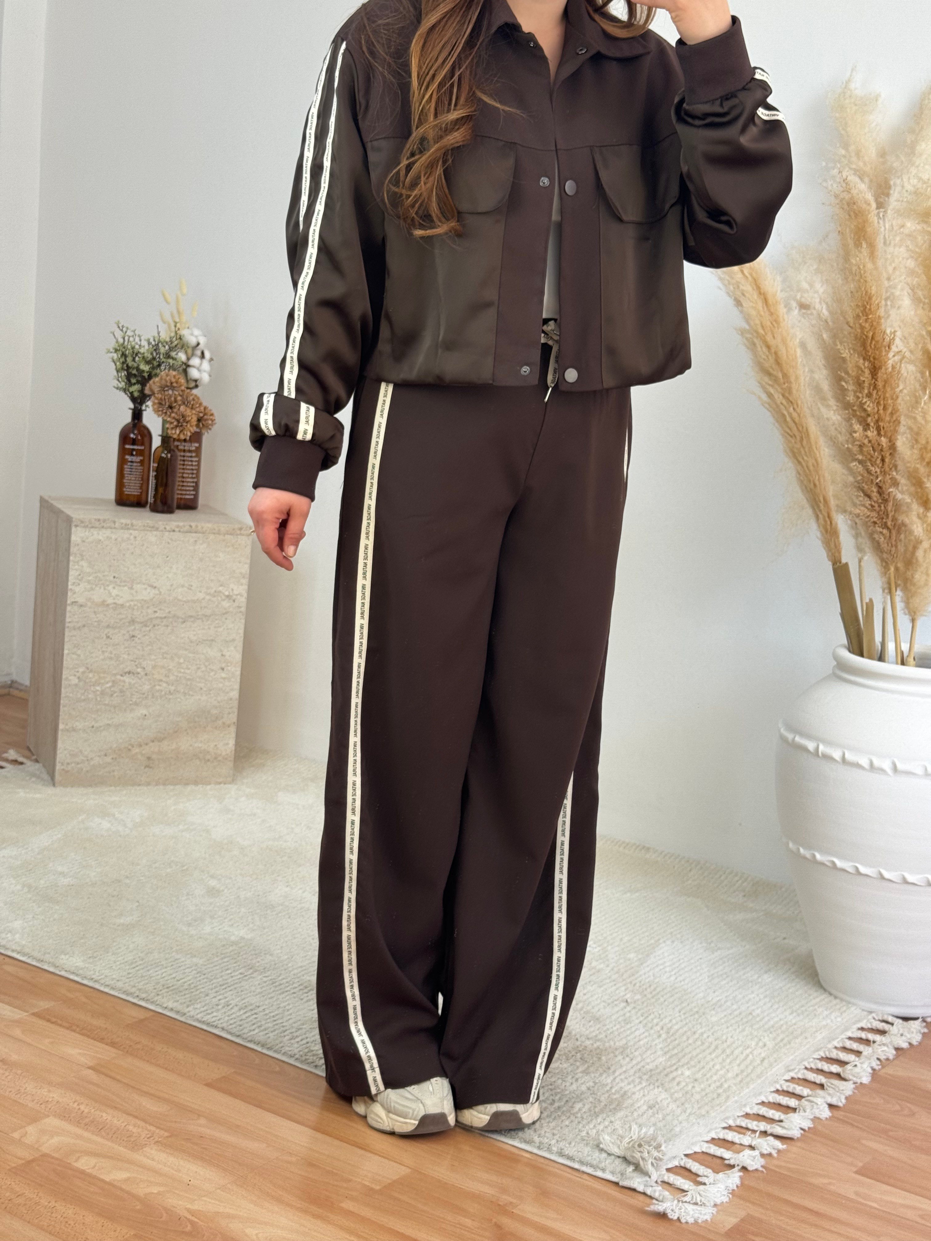 Şerit Detaylı Ceket & Pantolon Takım