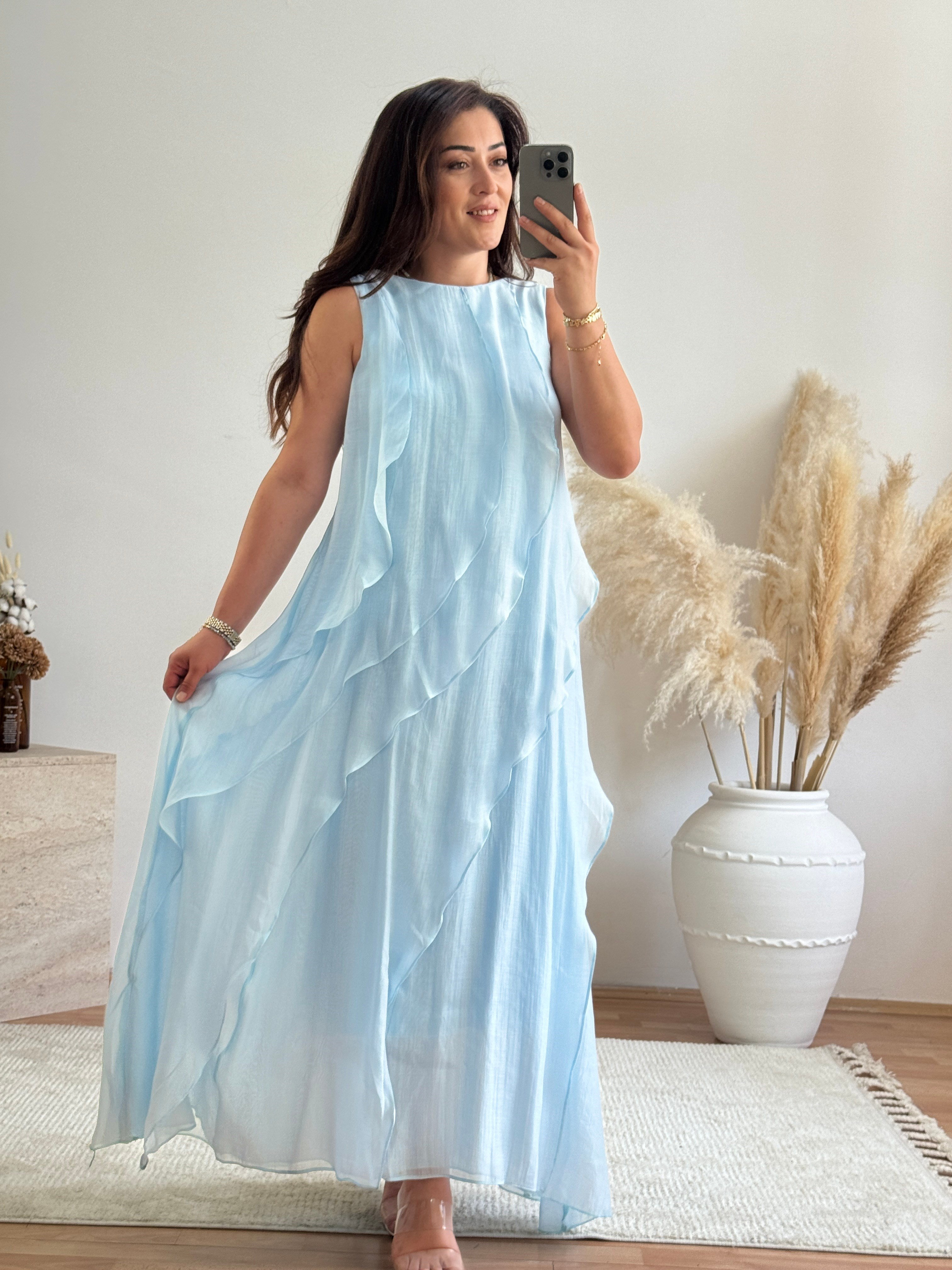 Volan Detaylı Maxi Elbise – Bebe Mavi