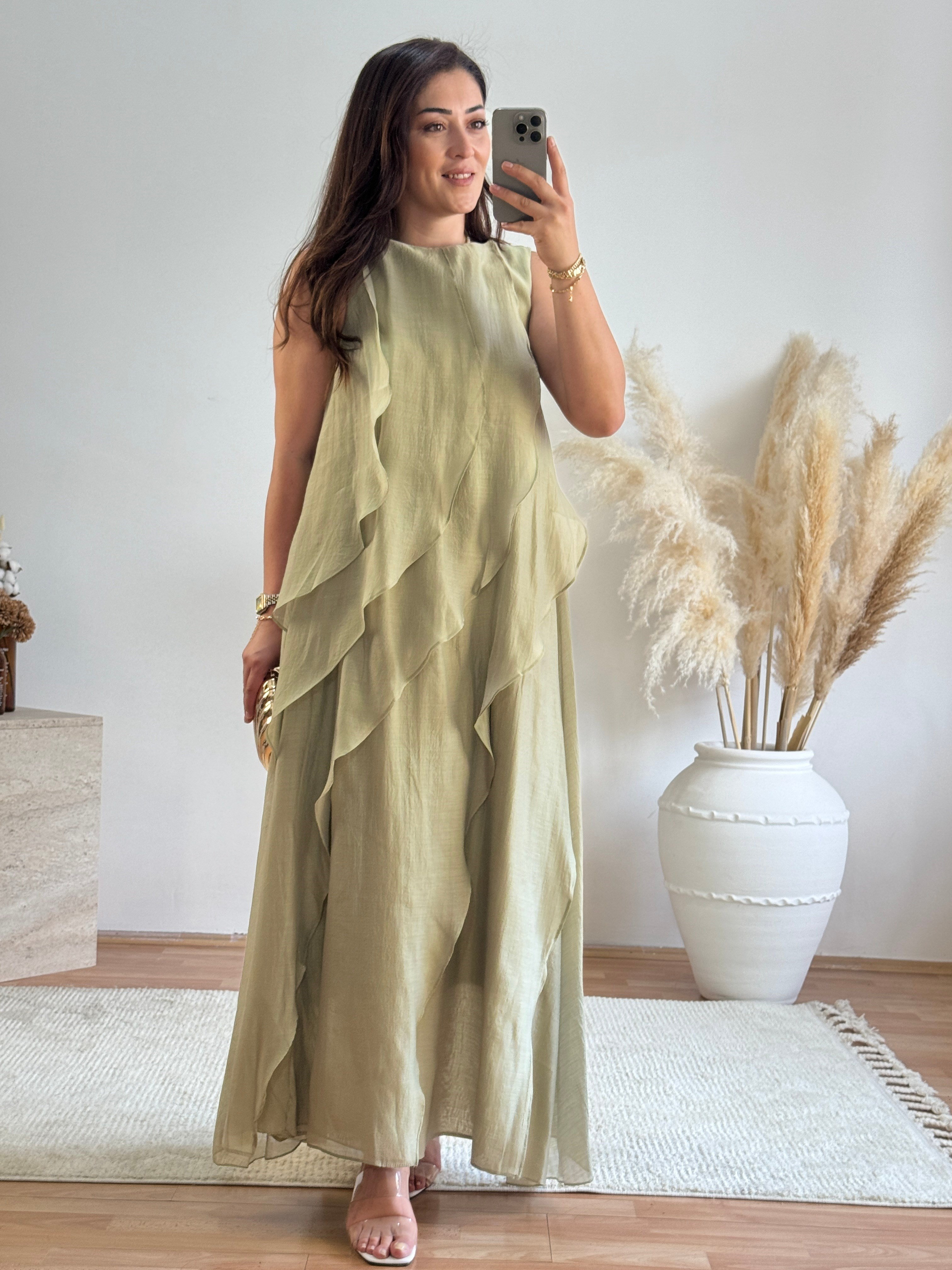 Volan Detaylı Maxi Elbise – Haki