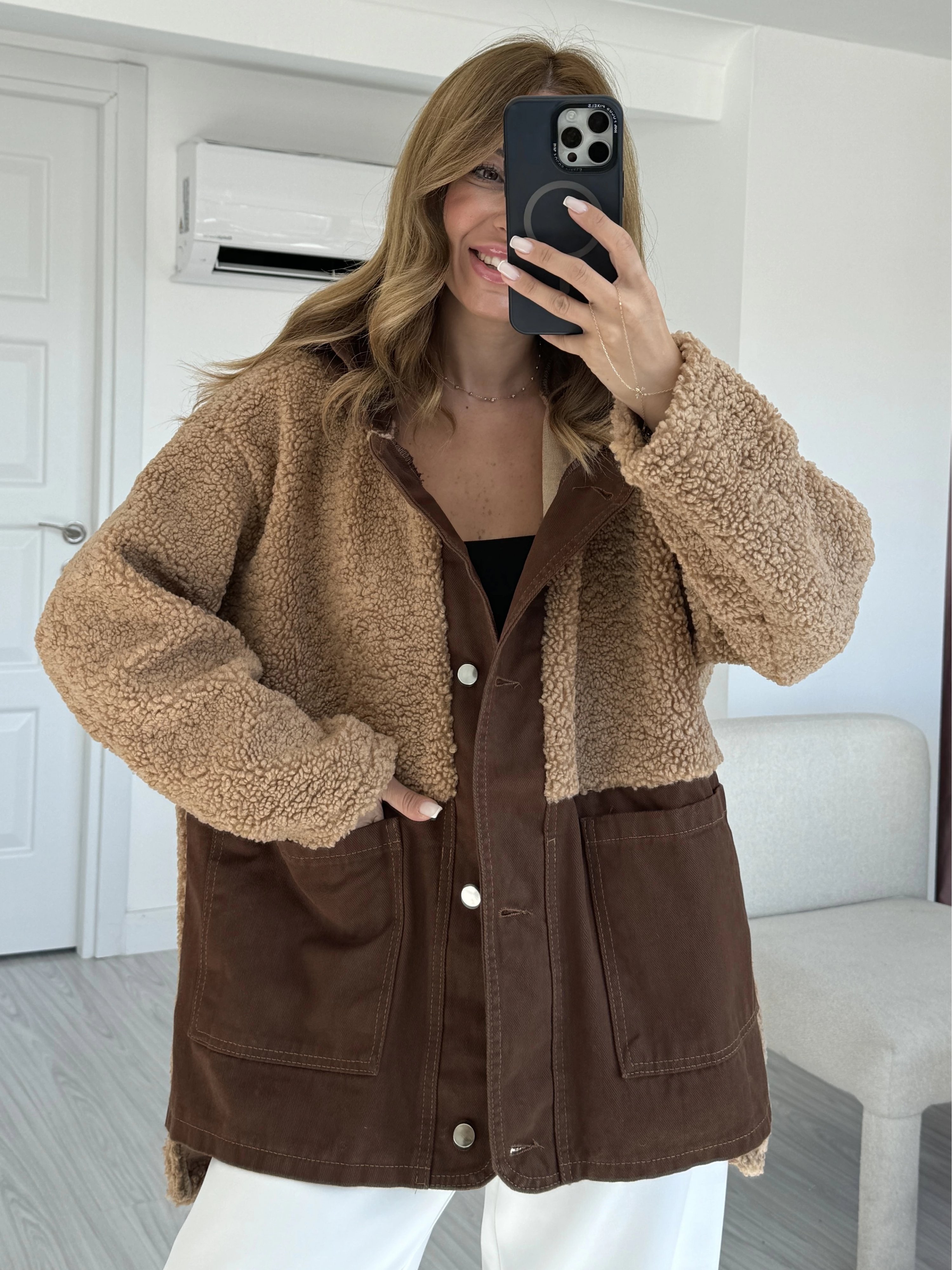 Acı Kahve Jean Detay Kapüşonlu Oversize Peluş Ceket