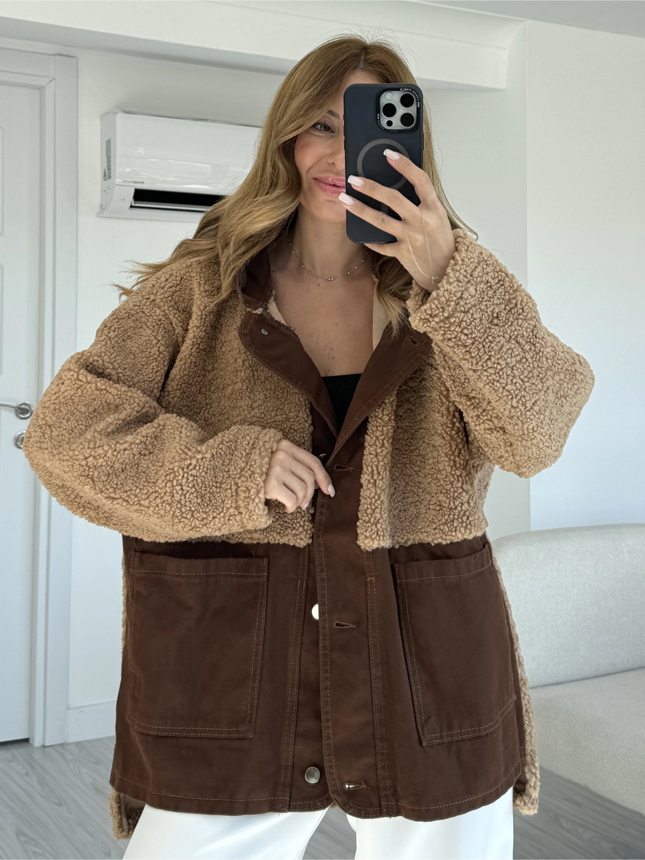 Acı Kahve Jean Detay Kapüşonlu Oversize Peluş Ceket