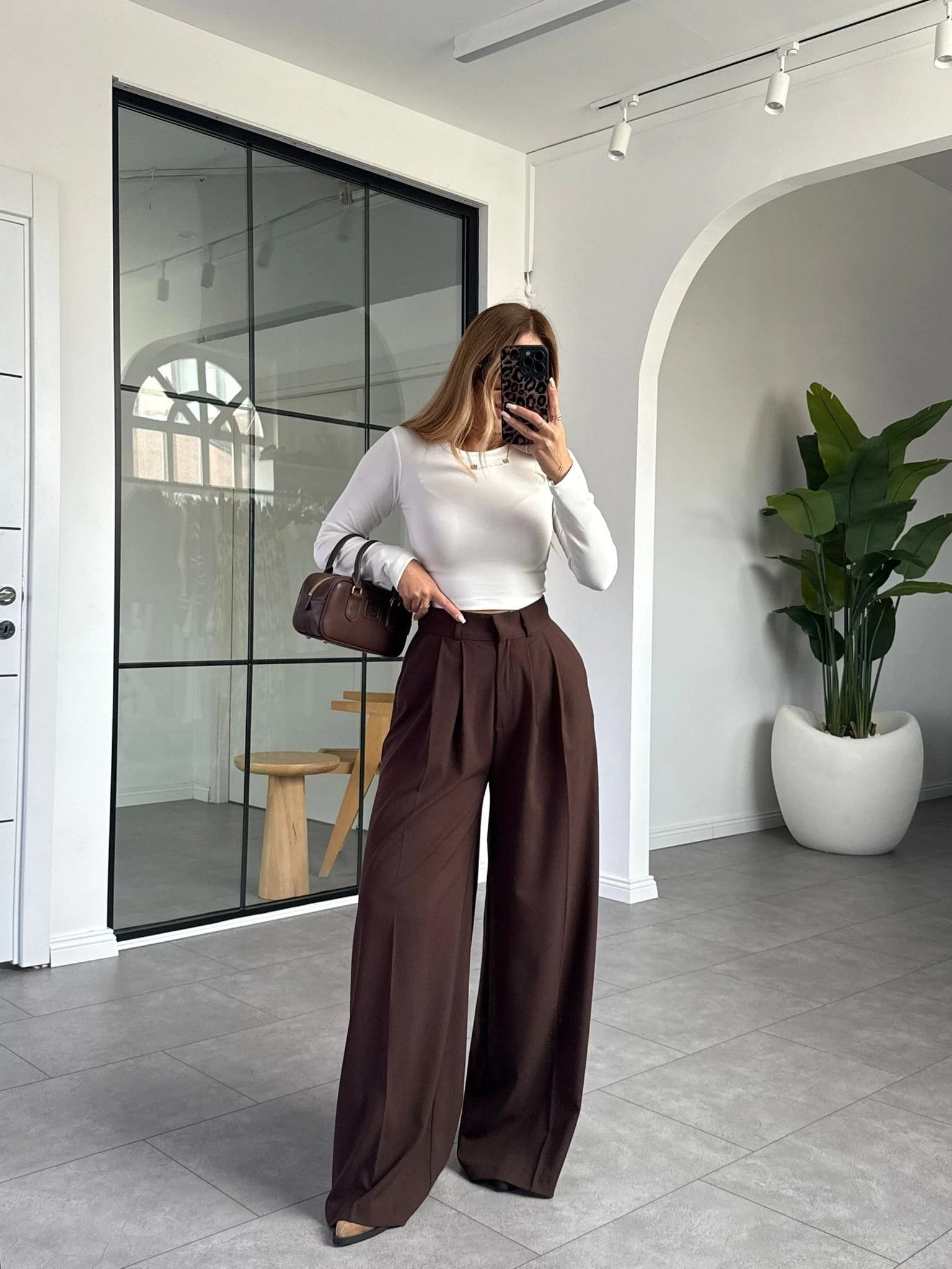 Beyaz Marka Model Crop Uzun Kollu Bluz