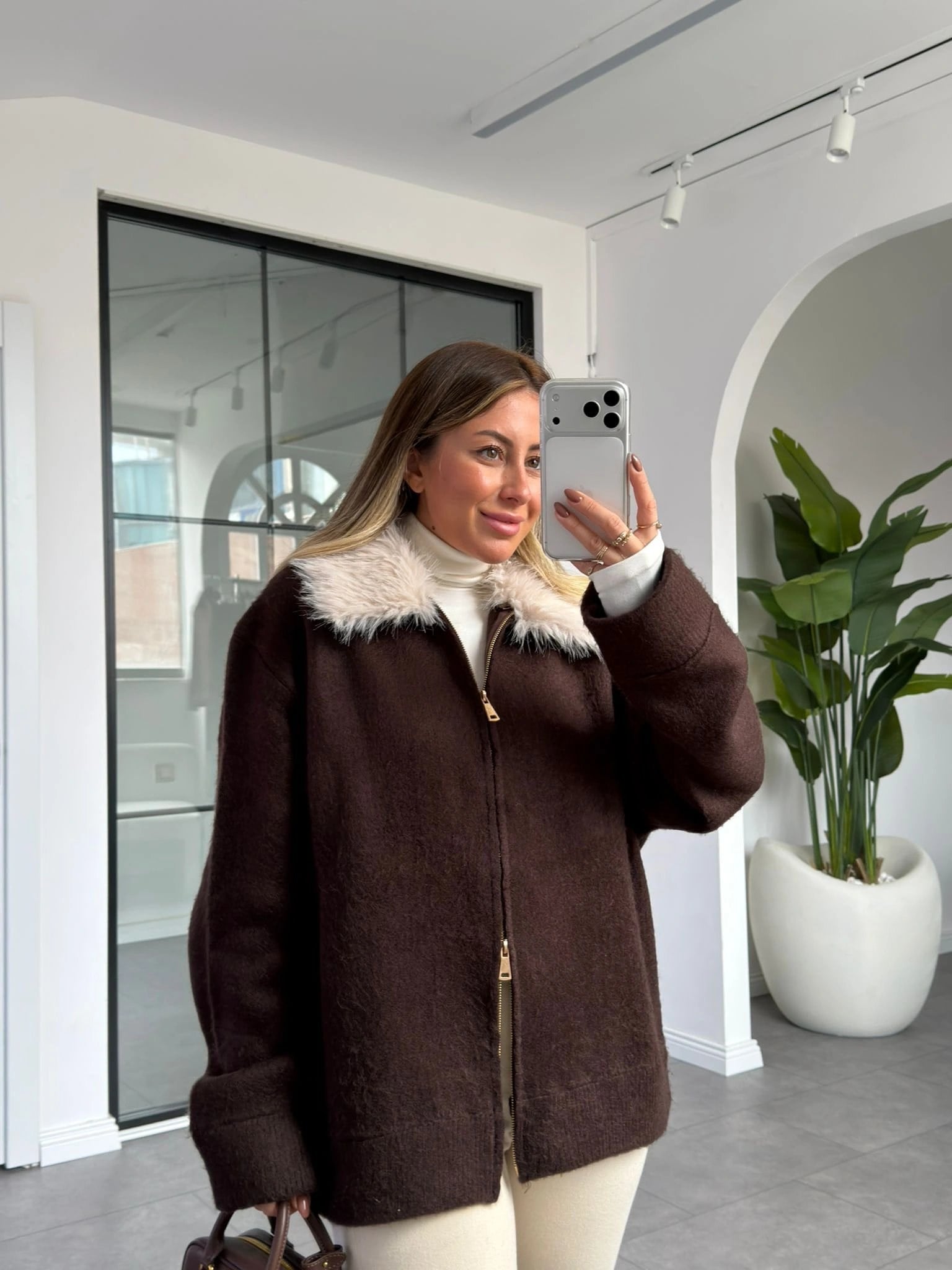 CAMEL YAKASI KÜRK DETAYLI HIRKA