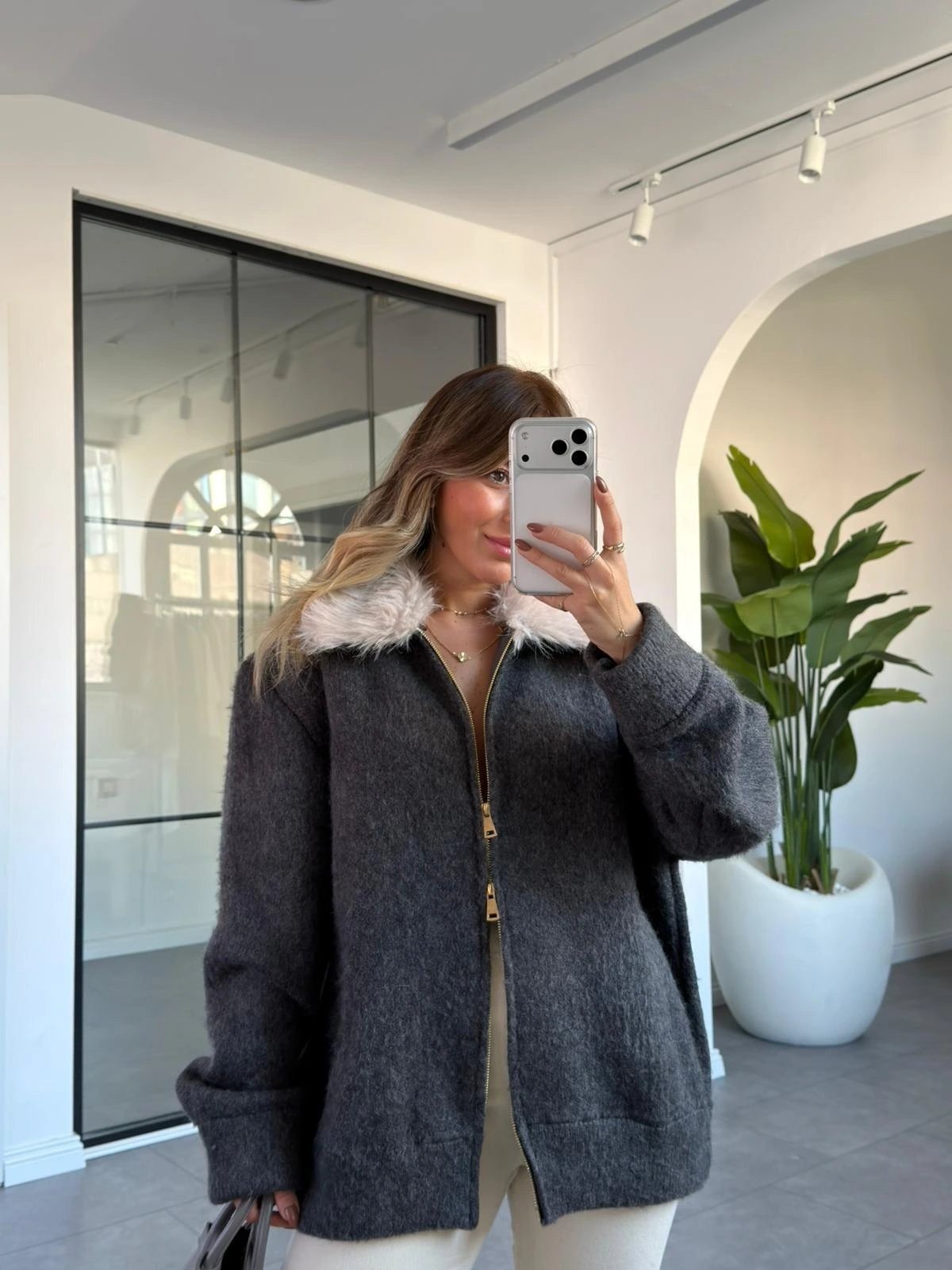 CAMEL YAKASI KÜRK DETAYLI HIRKA