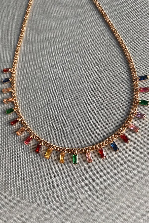 GOLD RENKLİ BAGET TAŞLI ZİNCİR KOLYE