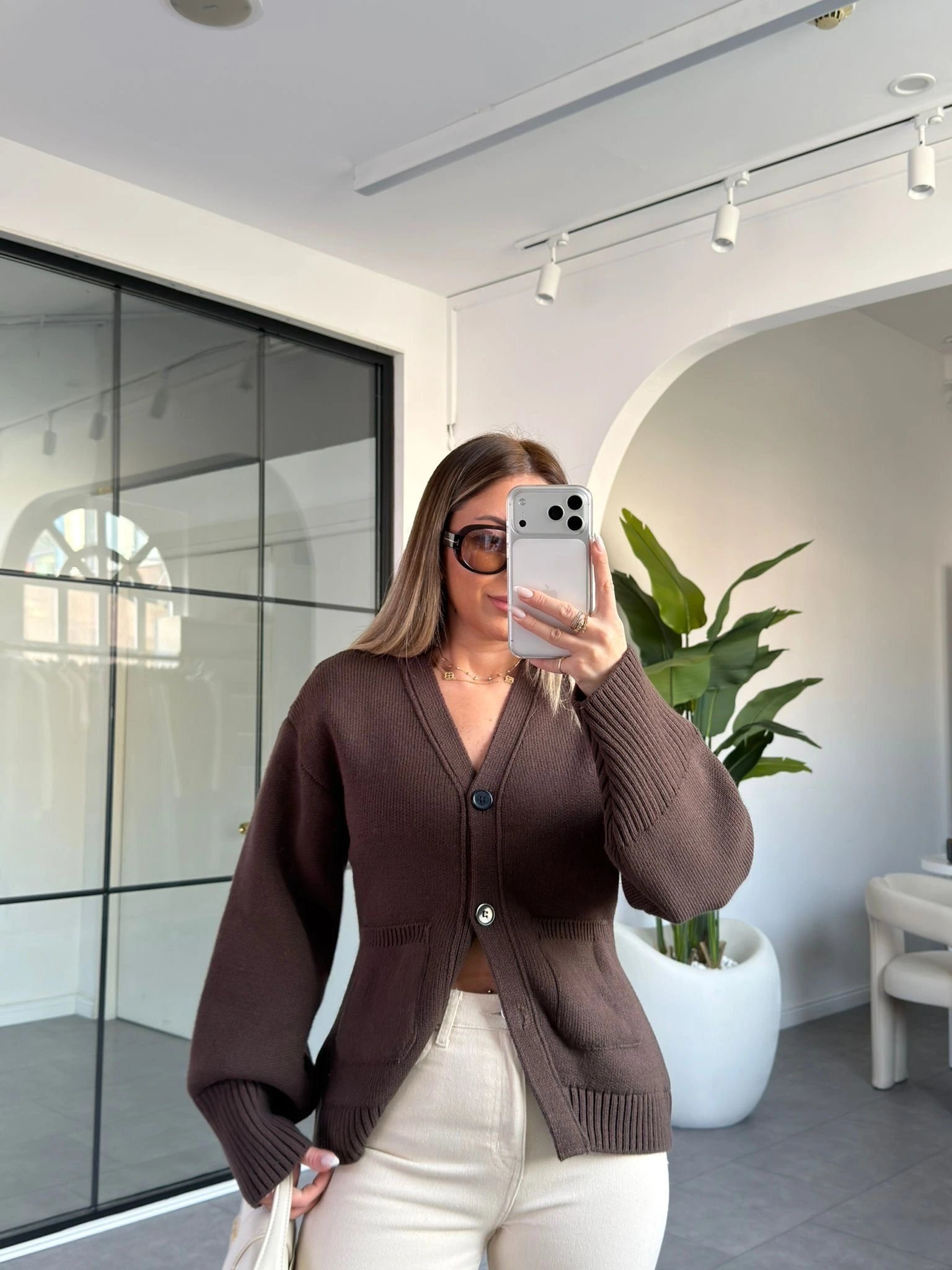 HAKİ ÜÇ DÜĞMELİ TRİKO HIRKA
