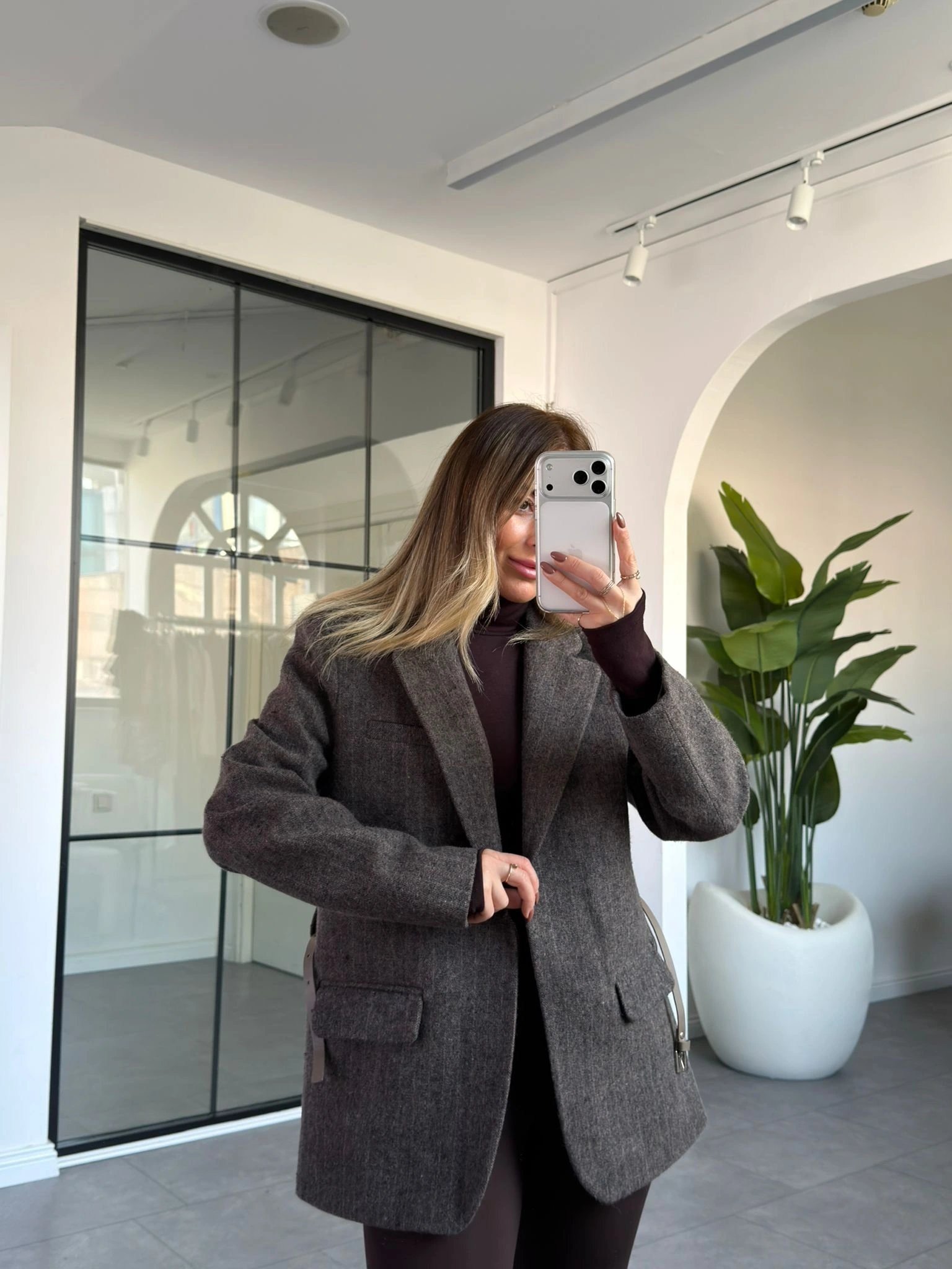 KAHVE KEMERLİ BLAZER KAŞE CEKET