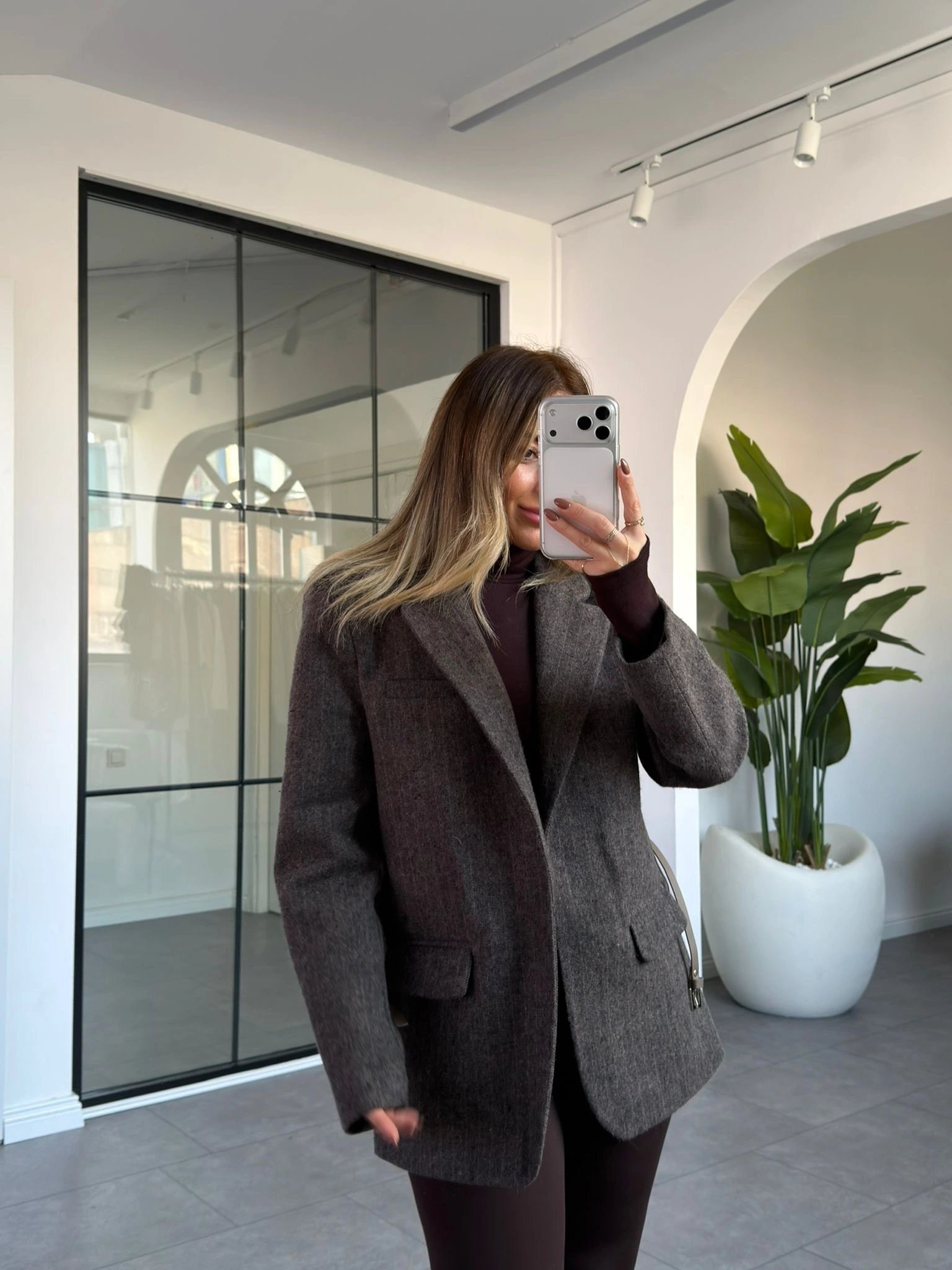 KAHVE KEMERLİ BLAZER KAŞE CEKET
