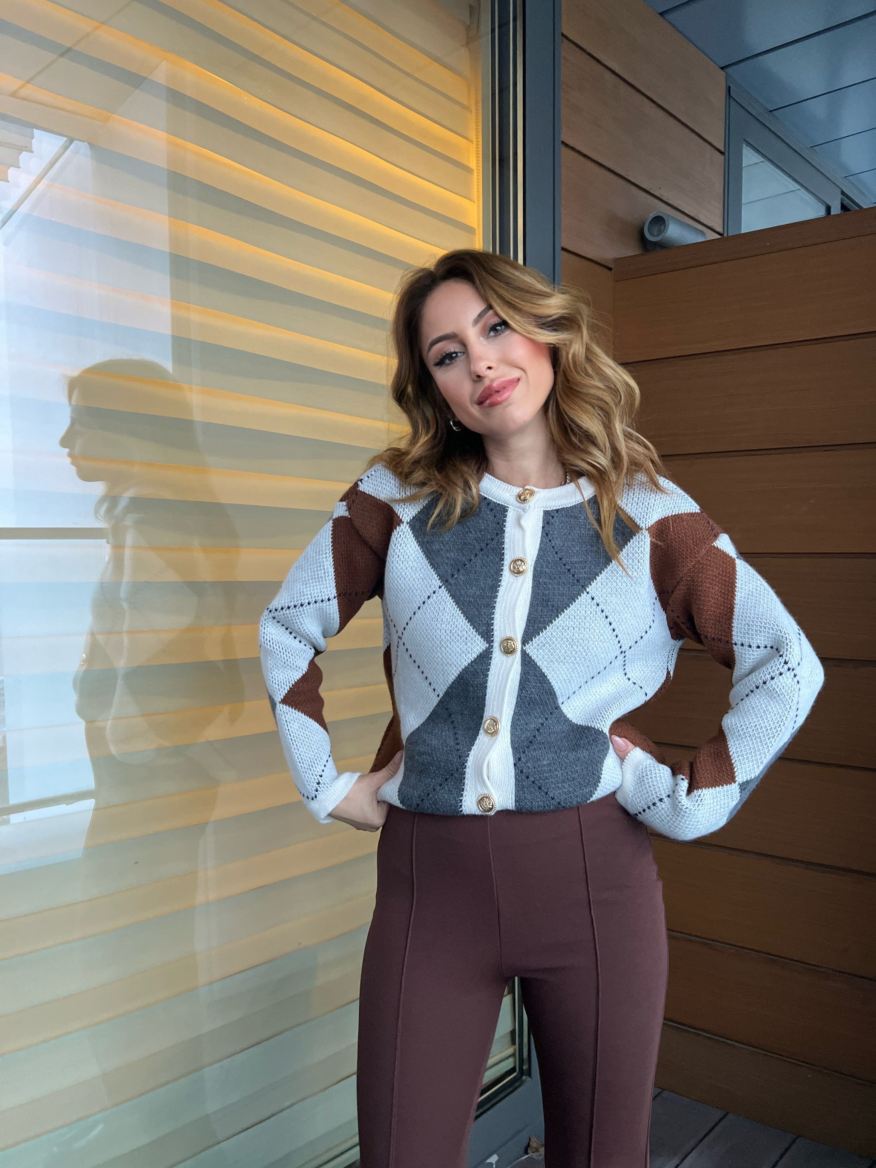 Kahverengi Baklava Desenli Triko Hırka