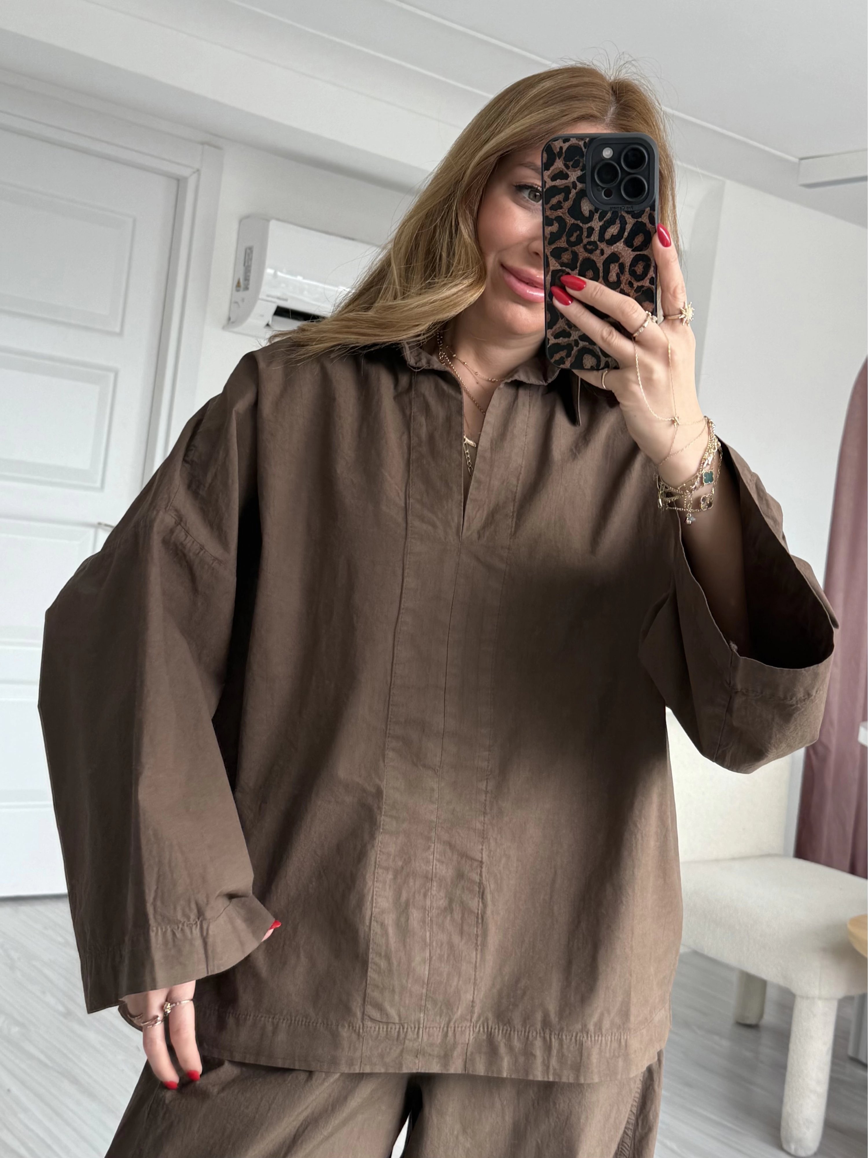 Kahverengi V Yaka Balon Model Pantolon Takım